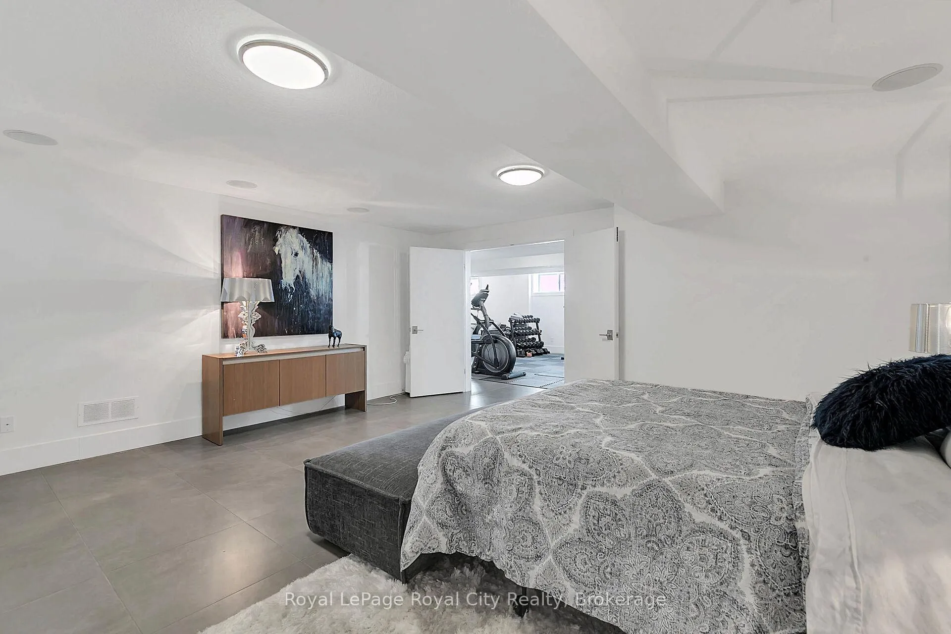 Photo 37 of 303 Gosling Gardens, Guelph, Clairfields/Hanlon Business Park — HOMEH