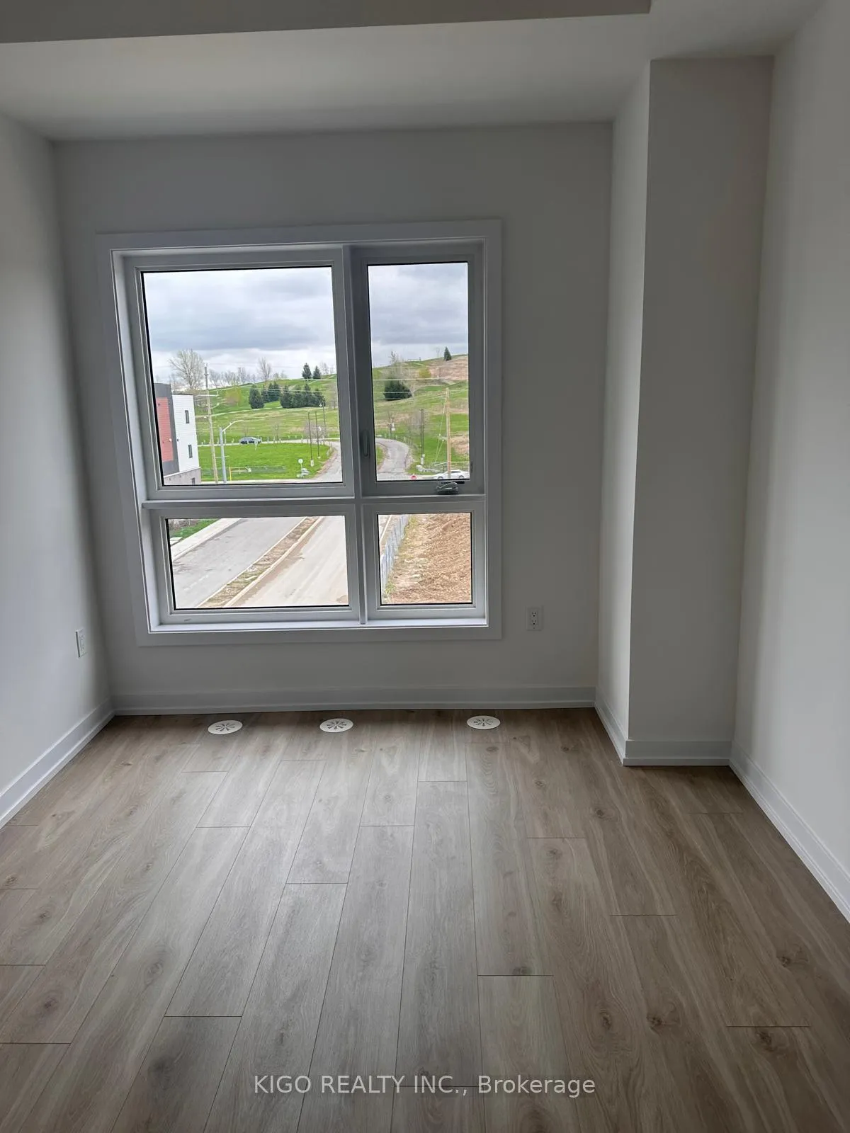 Photo 12 of Unit Q13, 25 Palace Street, Kitchener — HOMEH