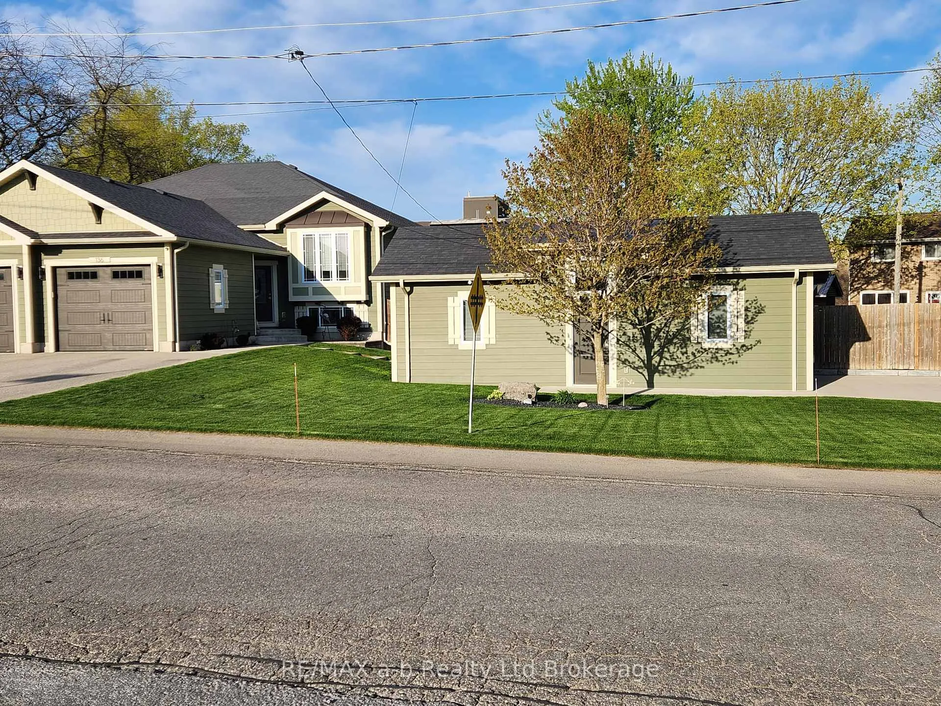 Photo 27 of 136 Maple Lane, Tillsonburg — HOMEH
