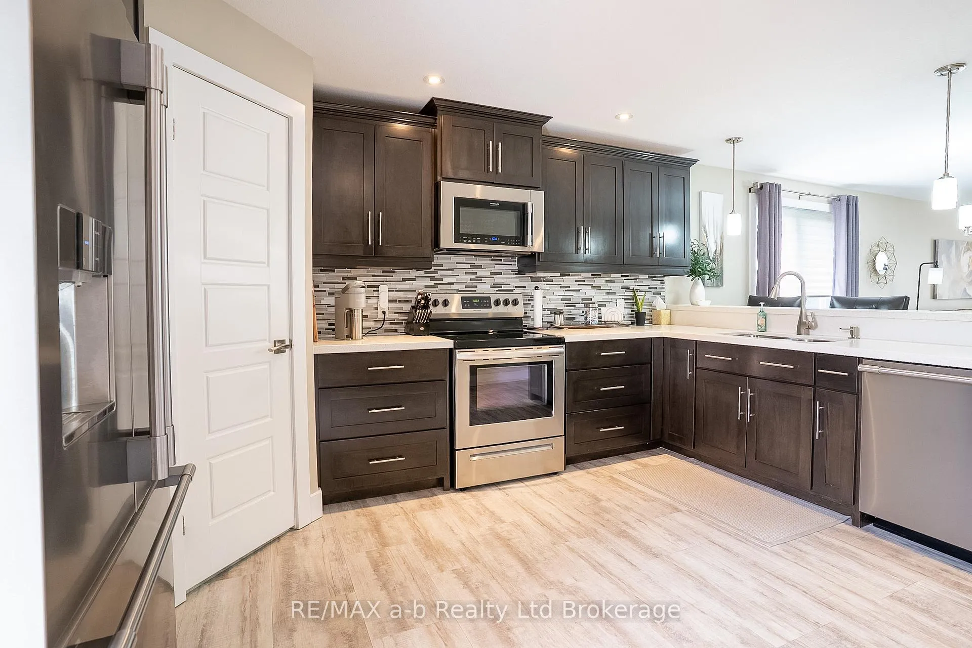 Photo 18 of 136 Maple Lane, Tillsonburg — HOMEH