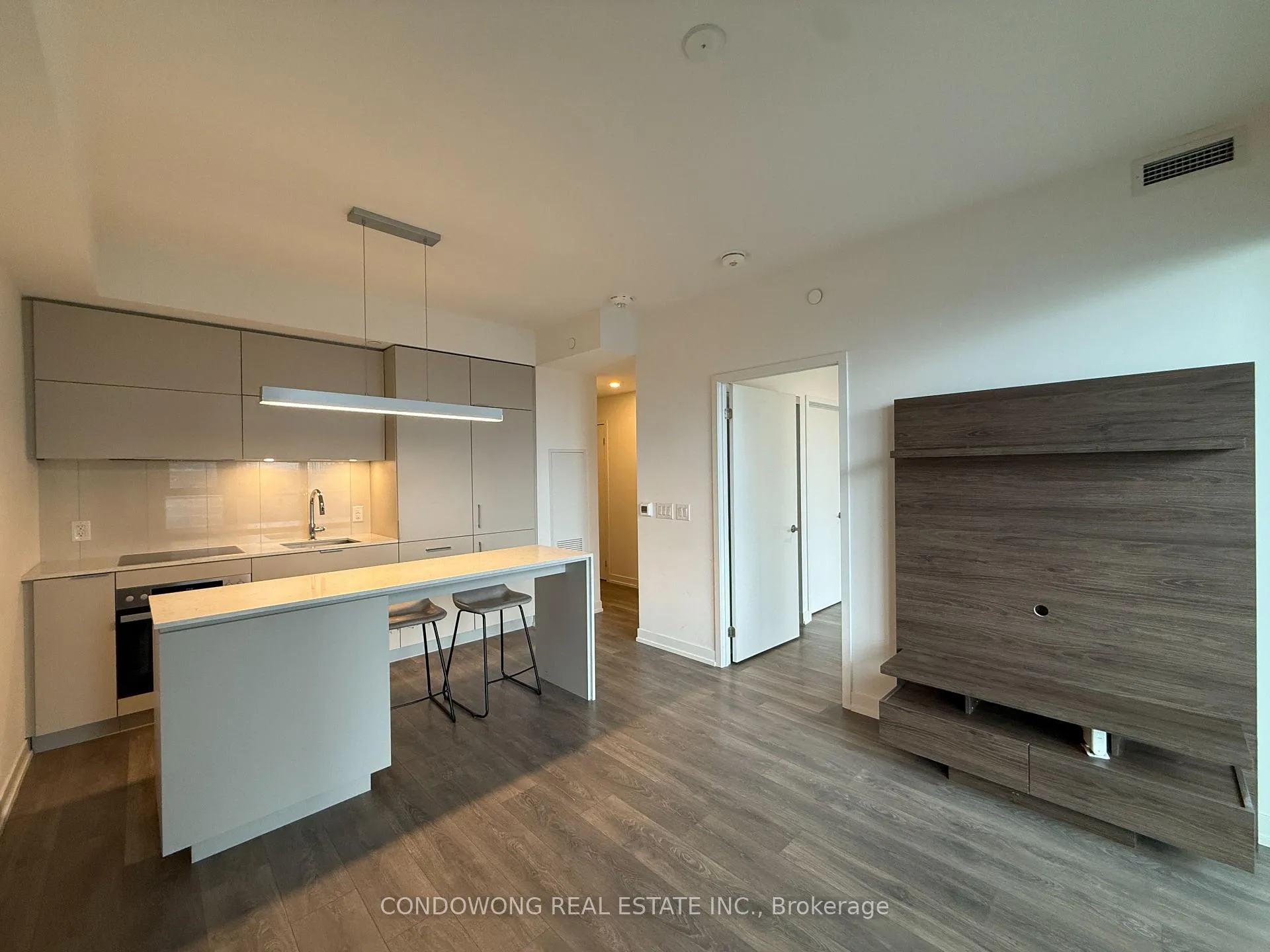 Front of Unit 1702, 15 Lower Jarvis Street