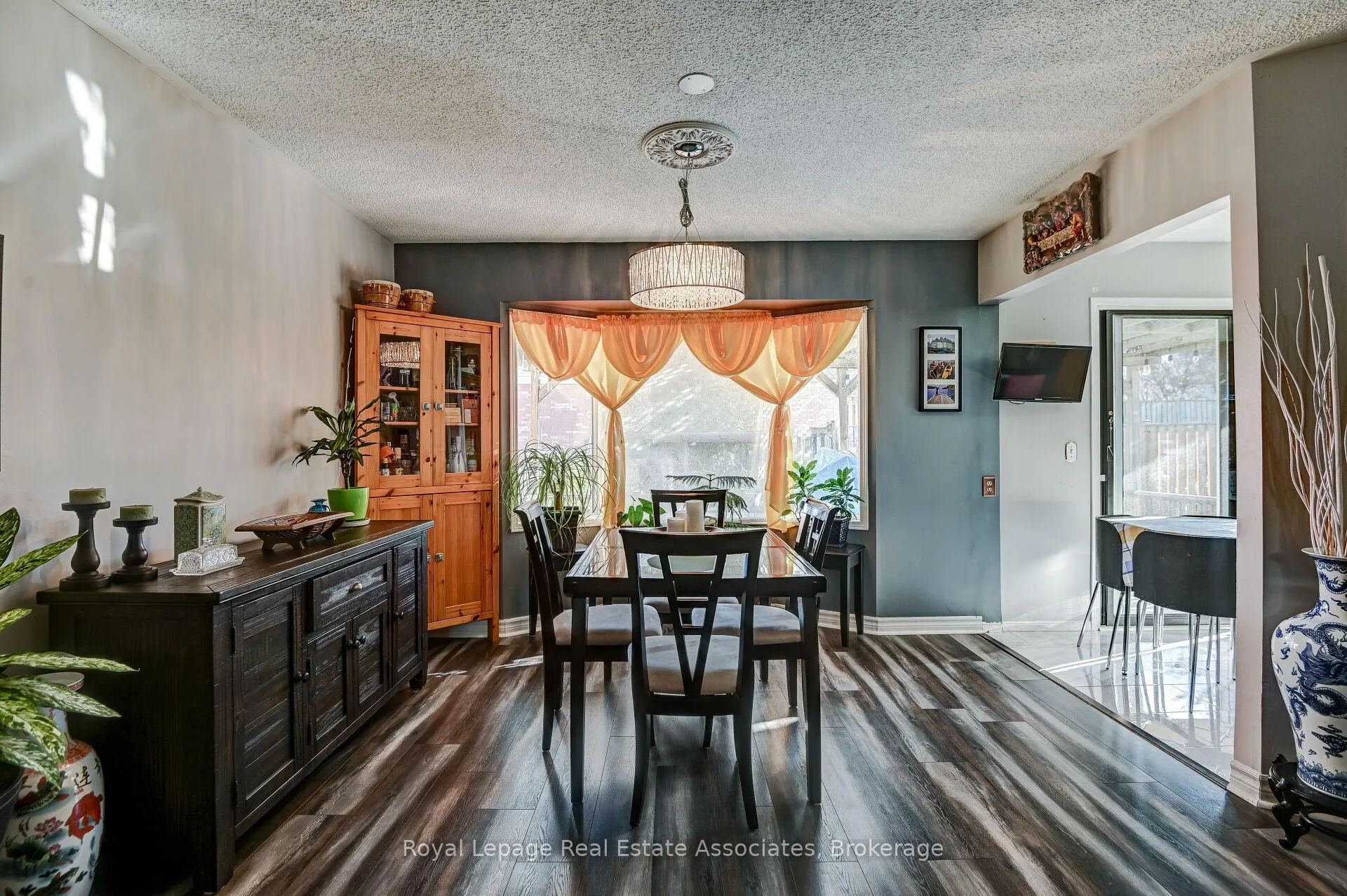 Photo 7 of 70 Nectarine Crescent, Brampton, Westgate — HOMEH