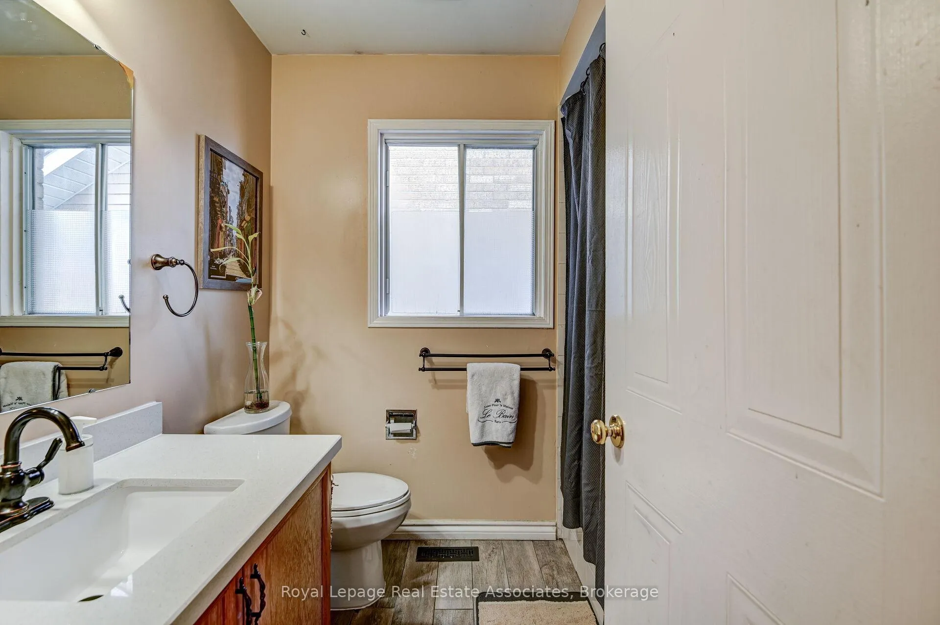 Photo 15 of 70 Nectarine Crescent, Brampton, Westgate — HOMEH