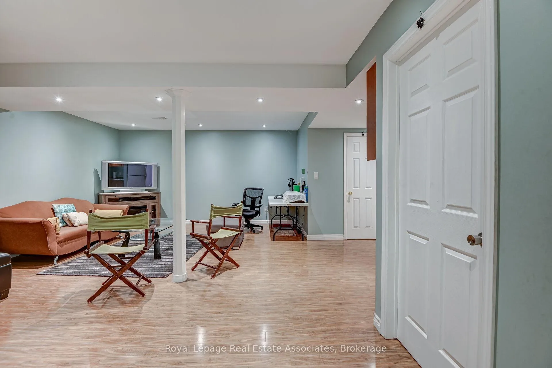 Photo 18 of 70 Nectarine Crescent, Brampton, Westgate — HOMEH