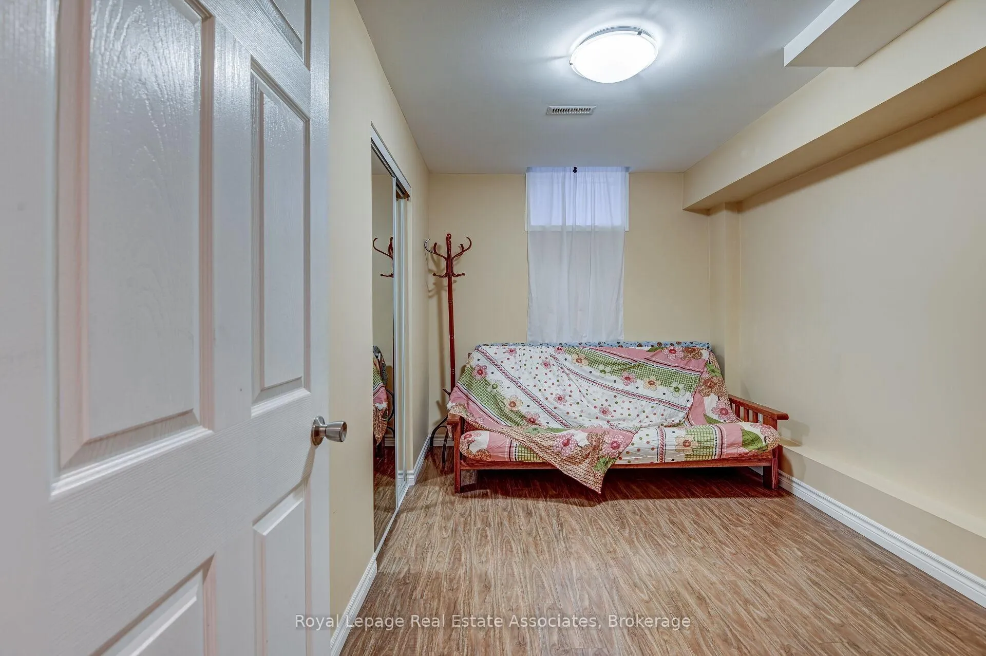 Photo 21 of 70 Nectarine Crescent, Brampton, Westgate — HOMEH