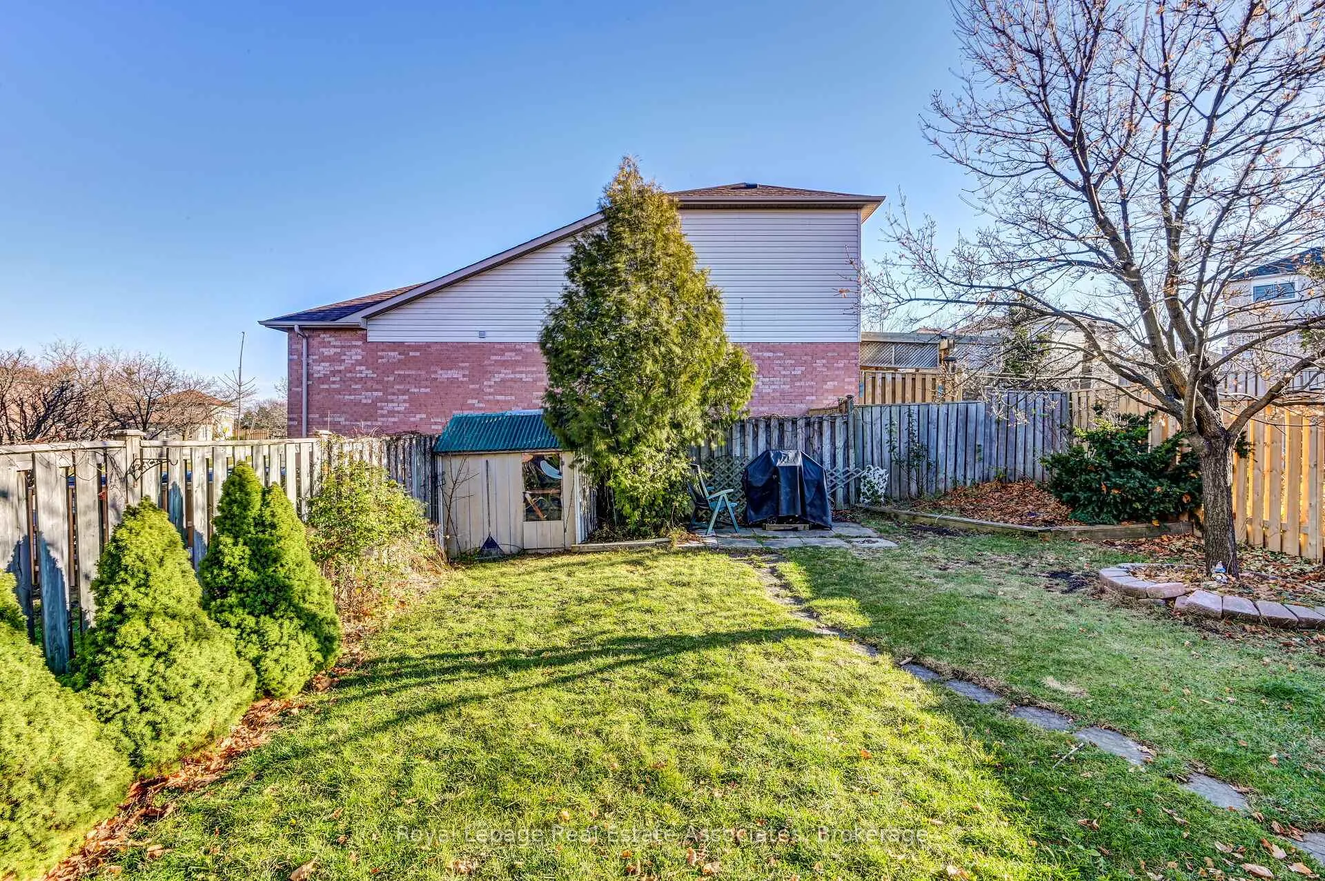 Photo 24 of 70 Nectarine Crescent, Brampton, Westgate — HOMEH