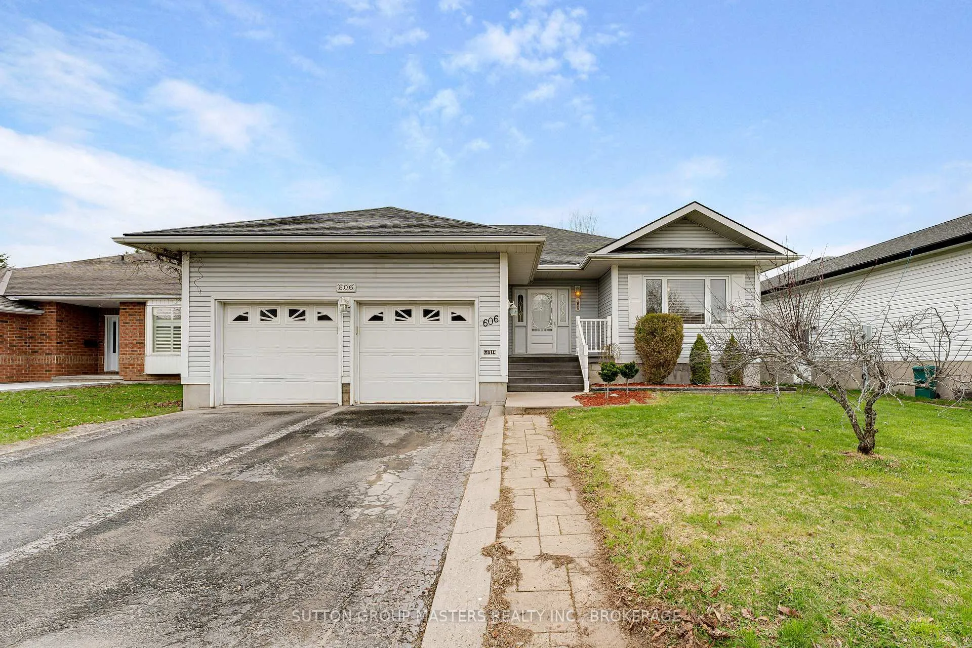 Photo 1 of 606 Arbour Crescent, Kingston, East Gardiners Rd — HOMEH
