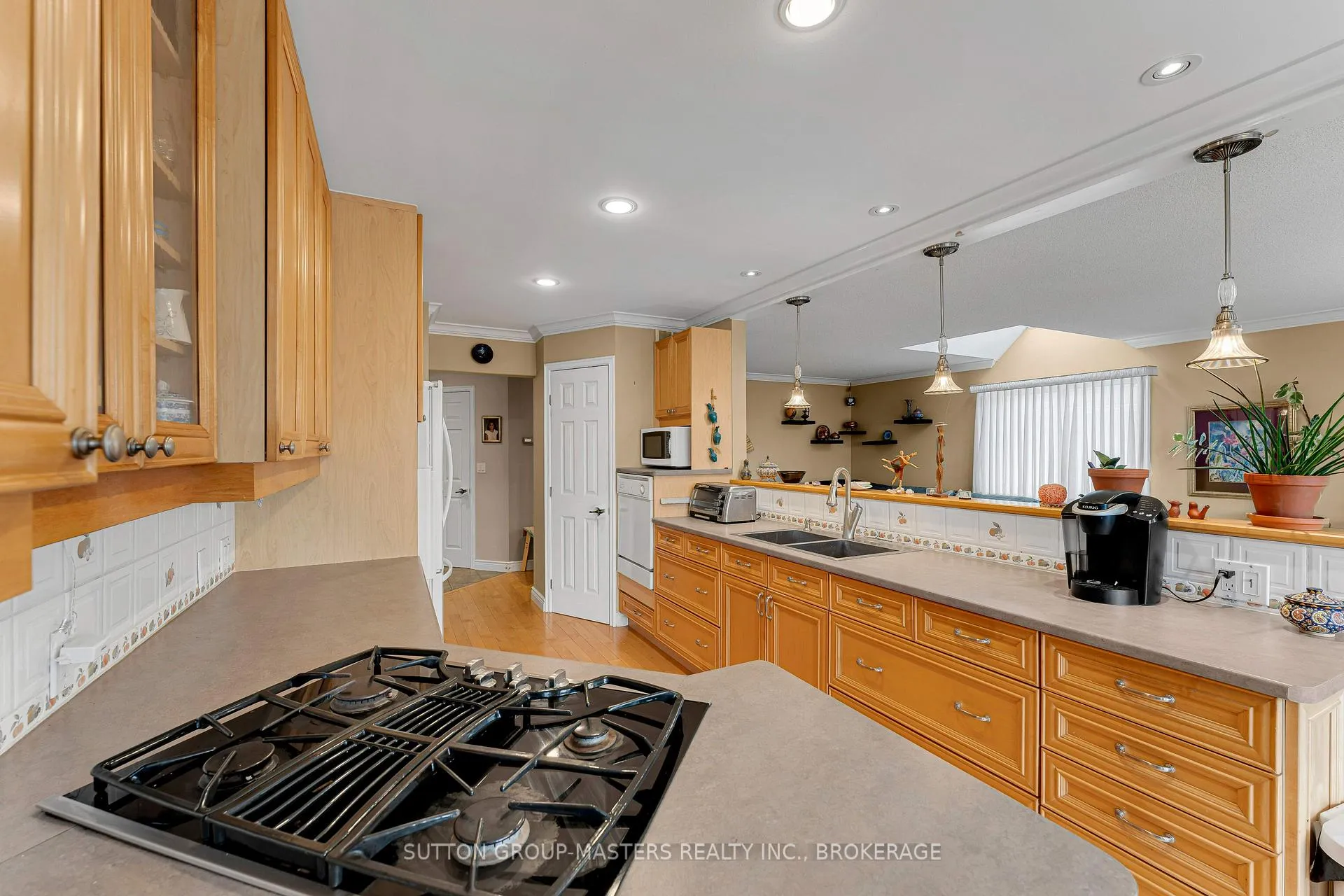 Photo 10 of 606 Arbour Crescent, Kingston, East Gardiners Rd — HOMEH