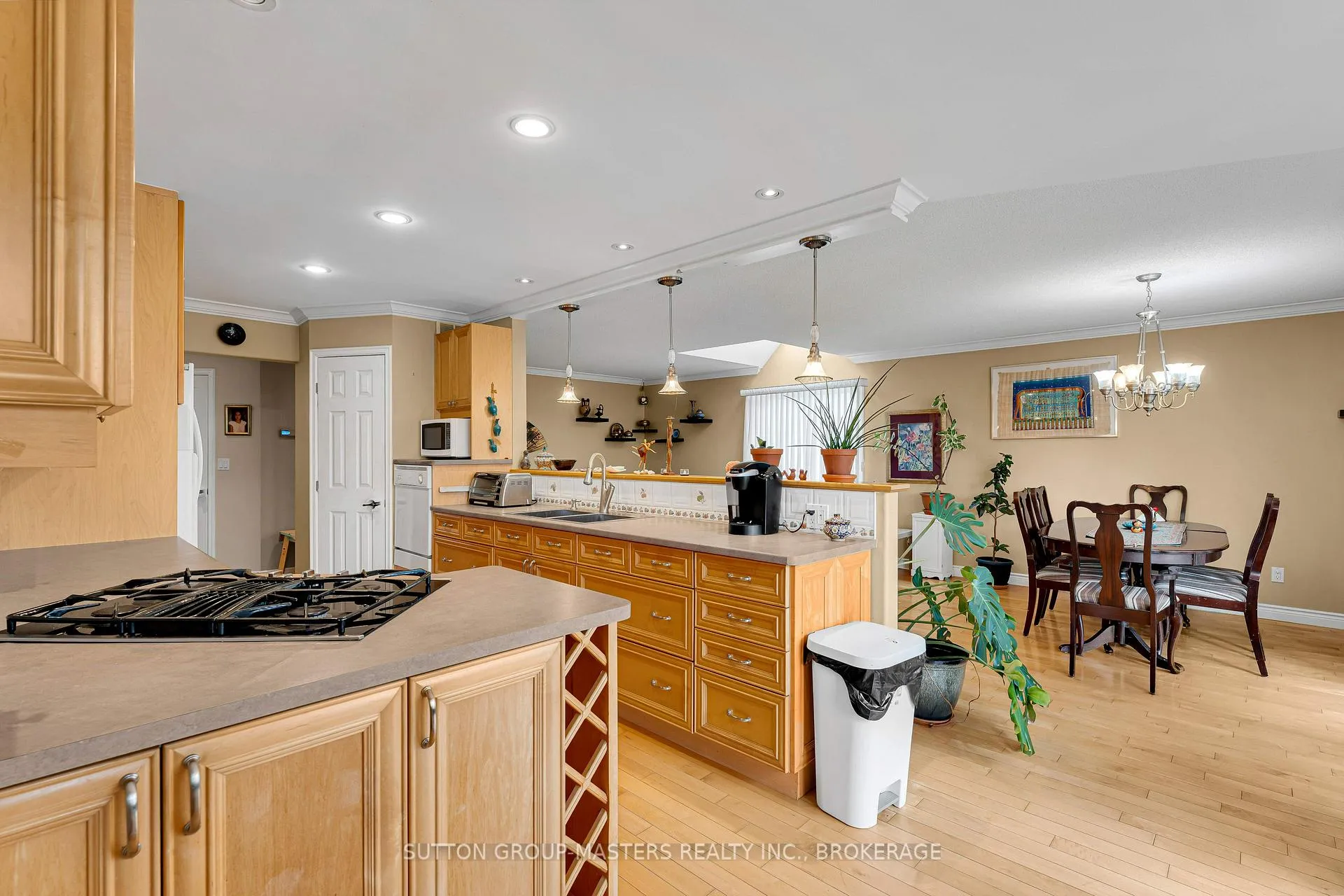 Photo 12 of 606 Arbour Crescent, Kingston, East Gardiners Rd — HOMEH