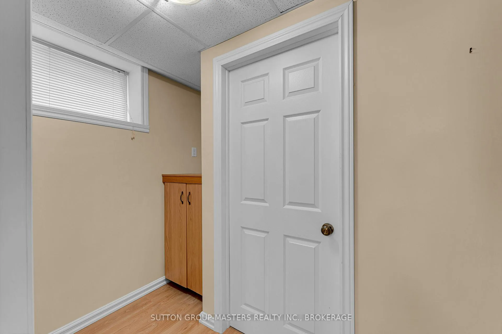 Photo 32 of 606 Arbour Crescent, Kingston, East Gardiners Rd — HOMEH