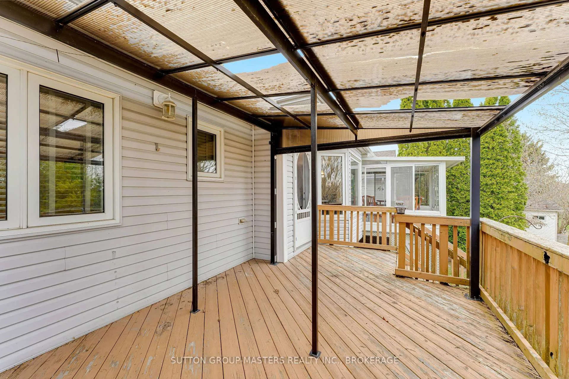 Photo 41 of 606 Arbour Crescent, Kingston, East Gardiners Rd — HOMEH