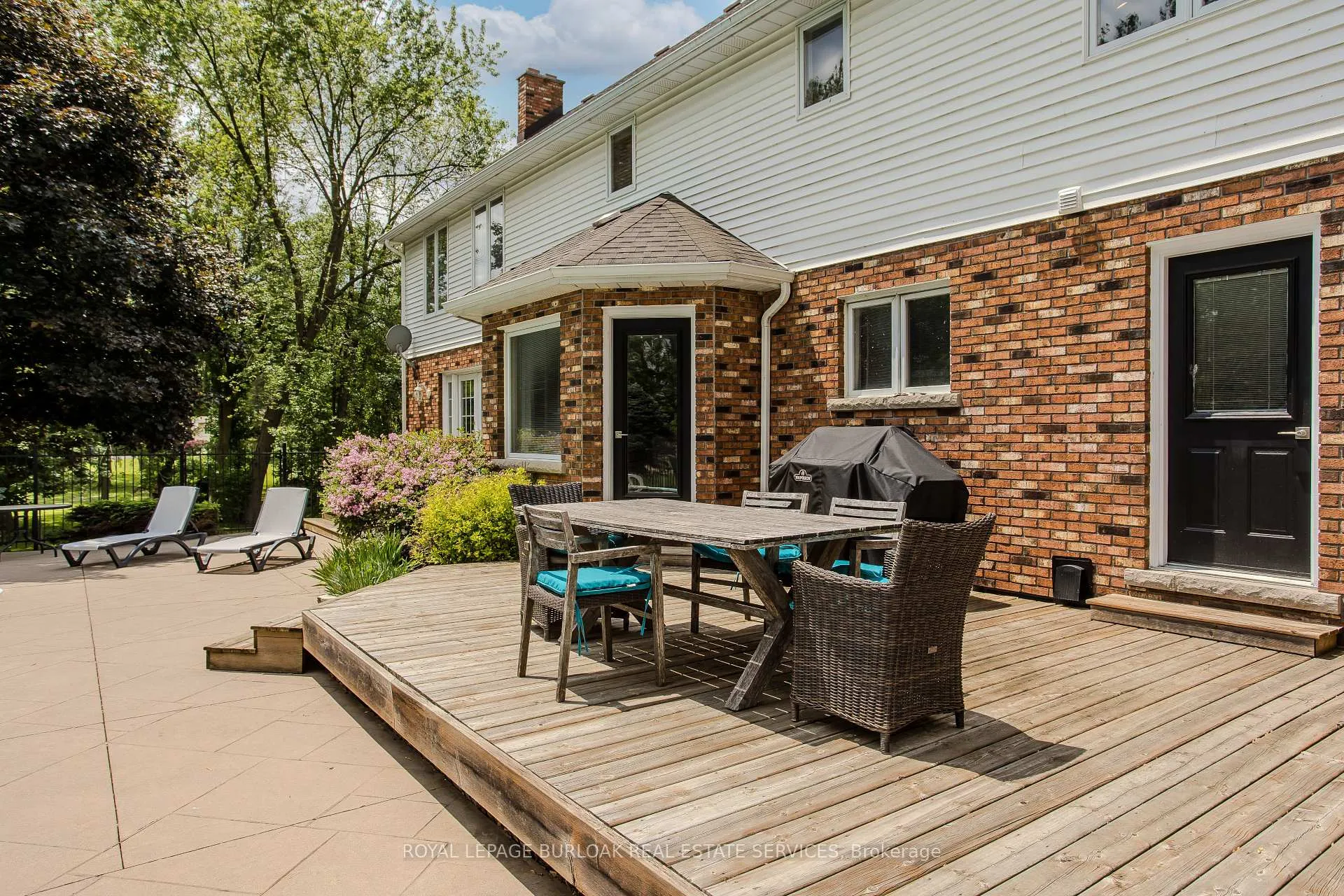 Photo 6 of 331 Lanark Street, Haldimand — HOMEH