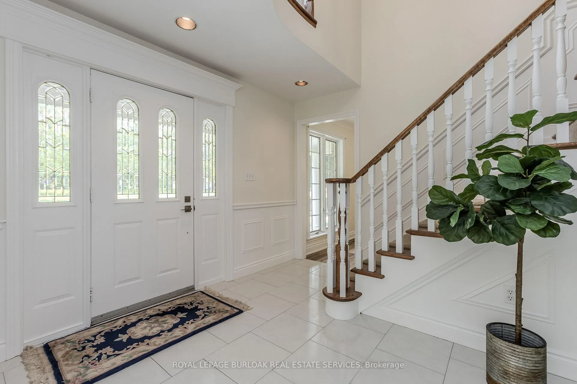 Photo 10 of 331 Lanark Street, Haldimand — HOMEH