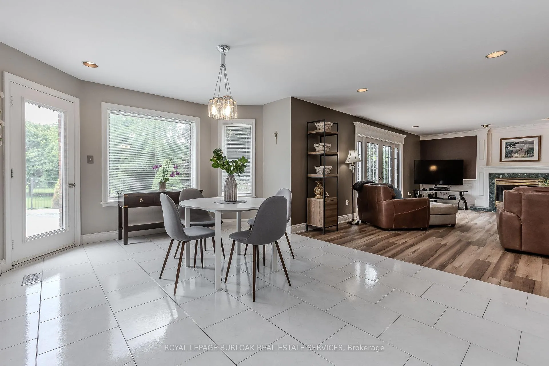 Photo 19 of 331 Lanark Street, Haldimand — HOMEH