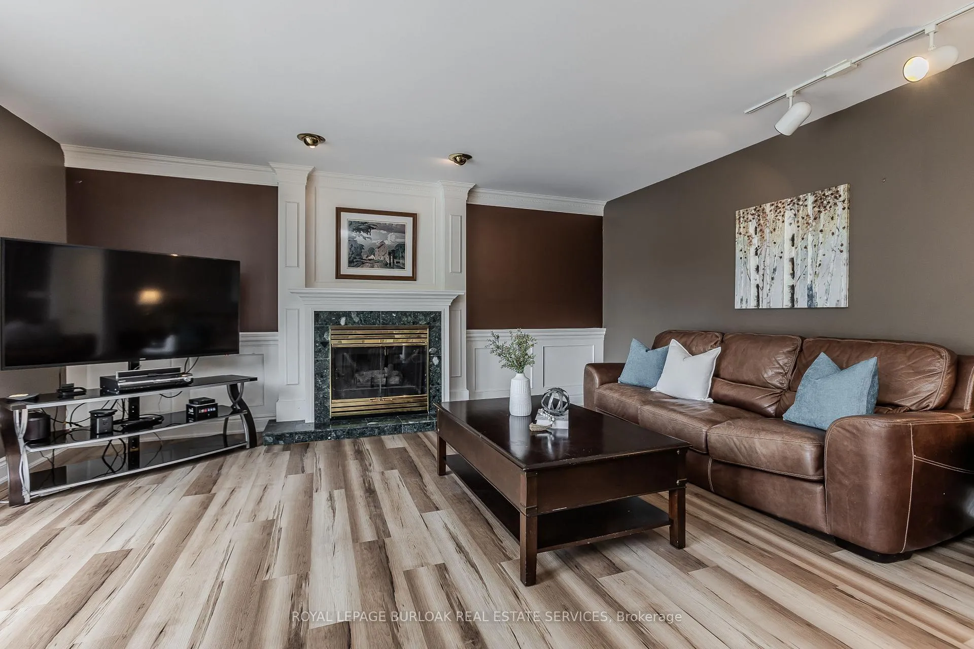 Photo 21 of 331 Lanark Street, Haldimand — HOMEH