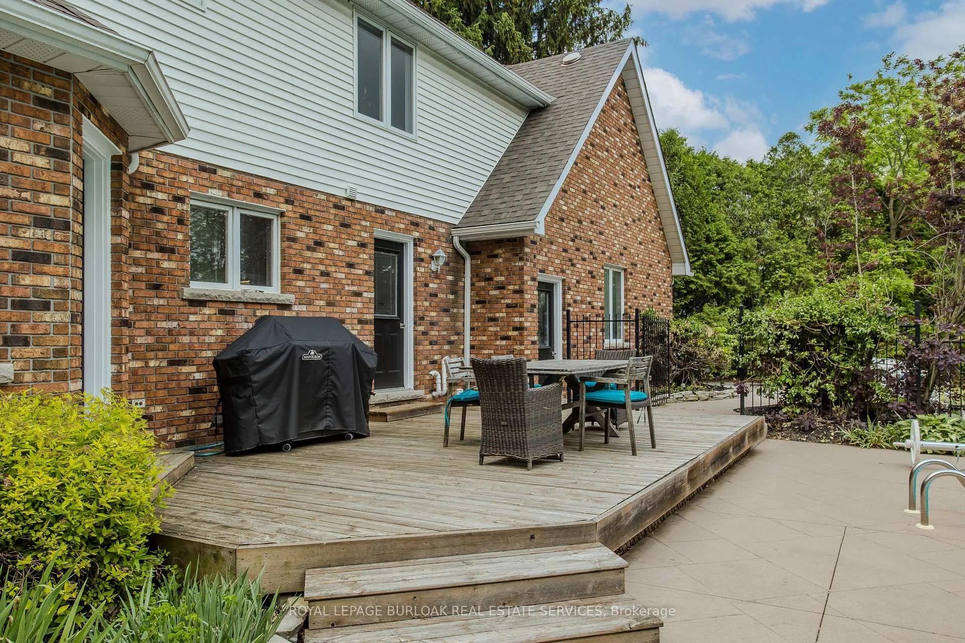 Photo 40 of 331 Lanark Street, Haldimand — HOMEH