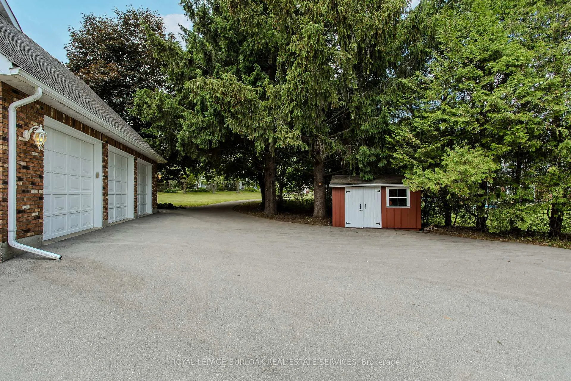 Photo 44 of 331 Lanark Street, Haldimand — HOMEH