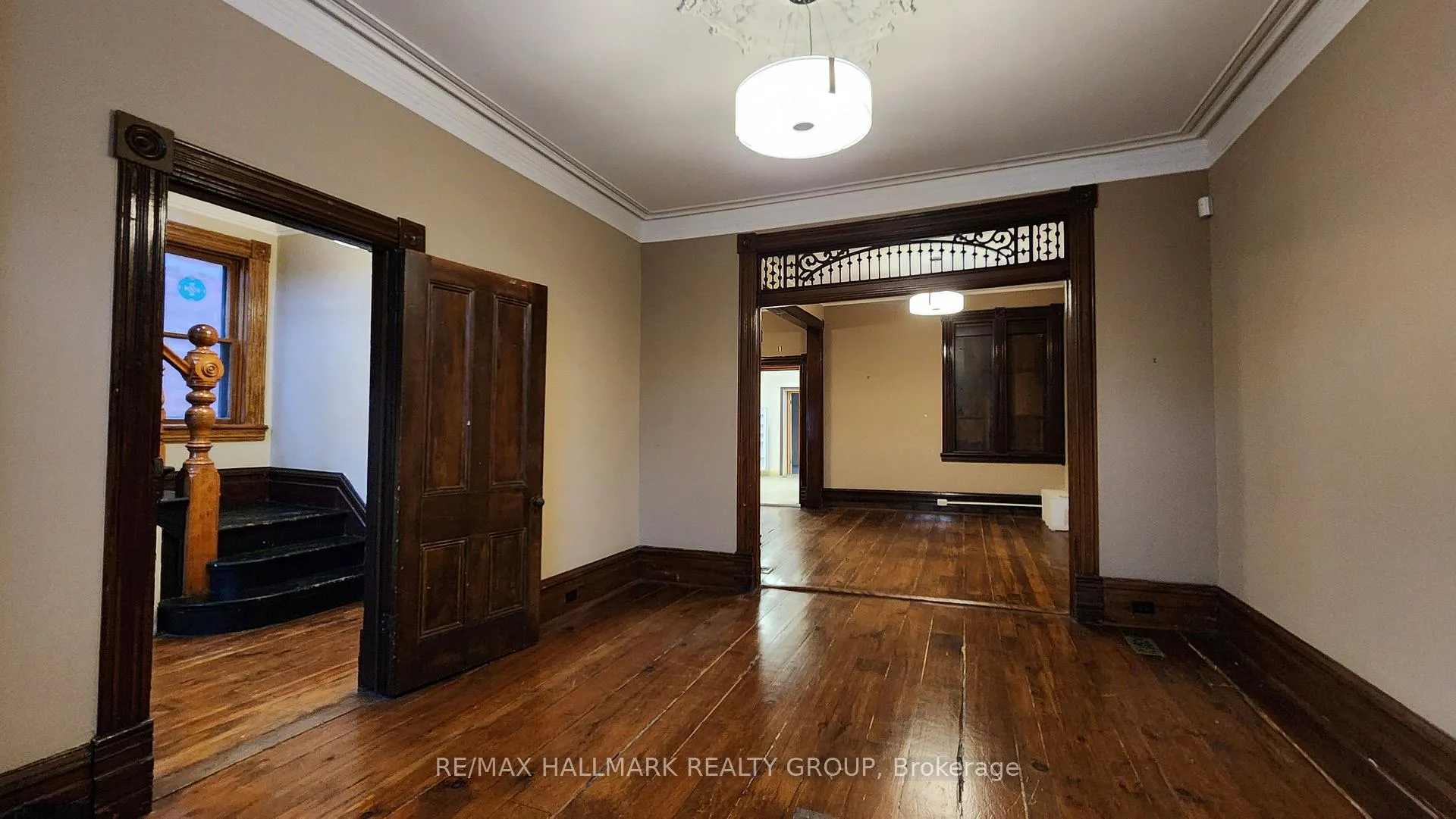 Photo 12 of 113 Murray Street, Ottawa, Lower Town/Byward Market — HOMEH