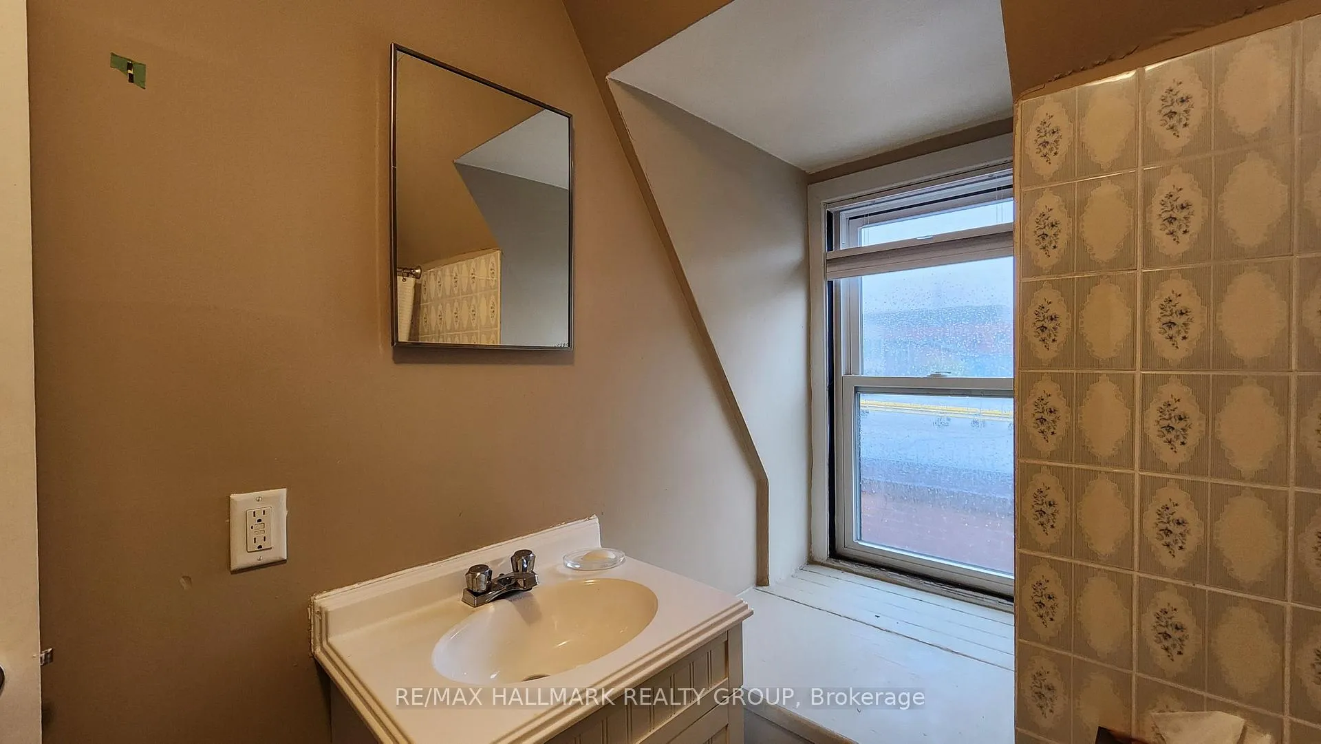 Photo 37 of 113 Murray Street, Ottawa, Lower Town/Byward Market — HOMEH