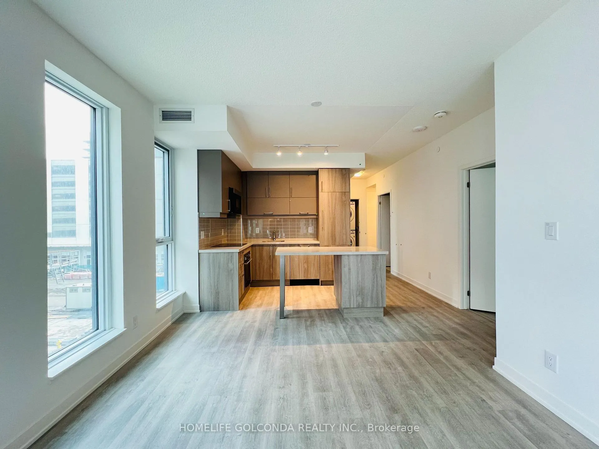Photo 4 of Unit 509, 8119 Birchmount Road, Markham, Unionville — HOMEH