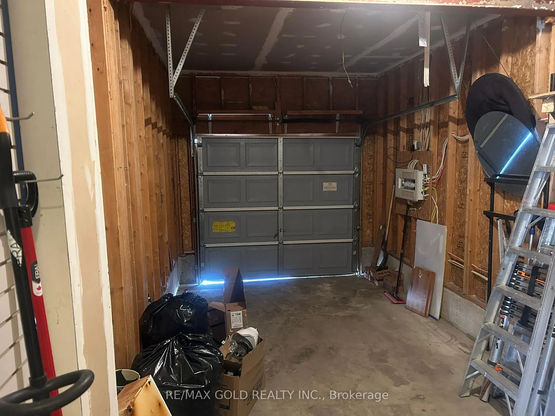 Photo 23 of Unit Upper Level, 283 Newport Drive, Waterloo — HOMEH