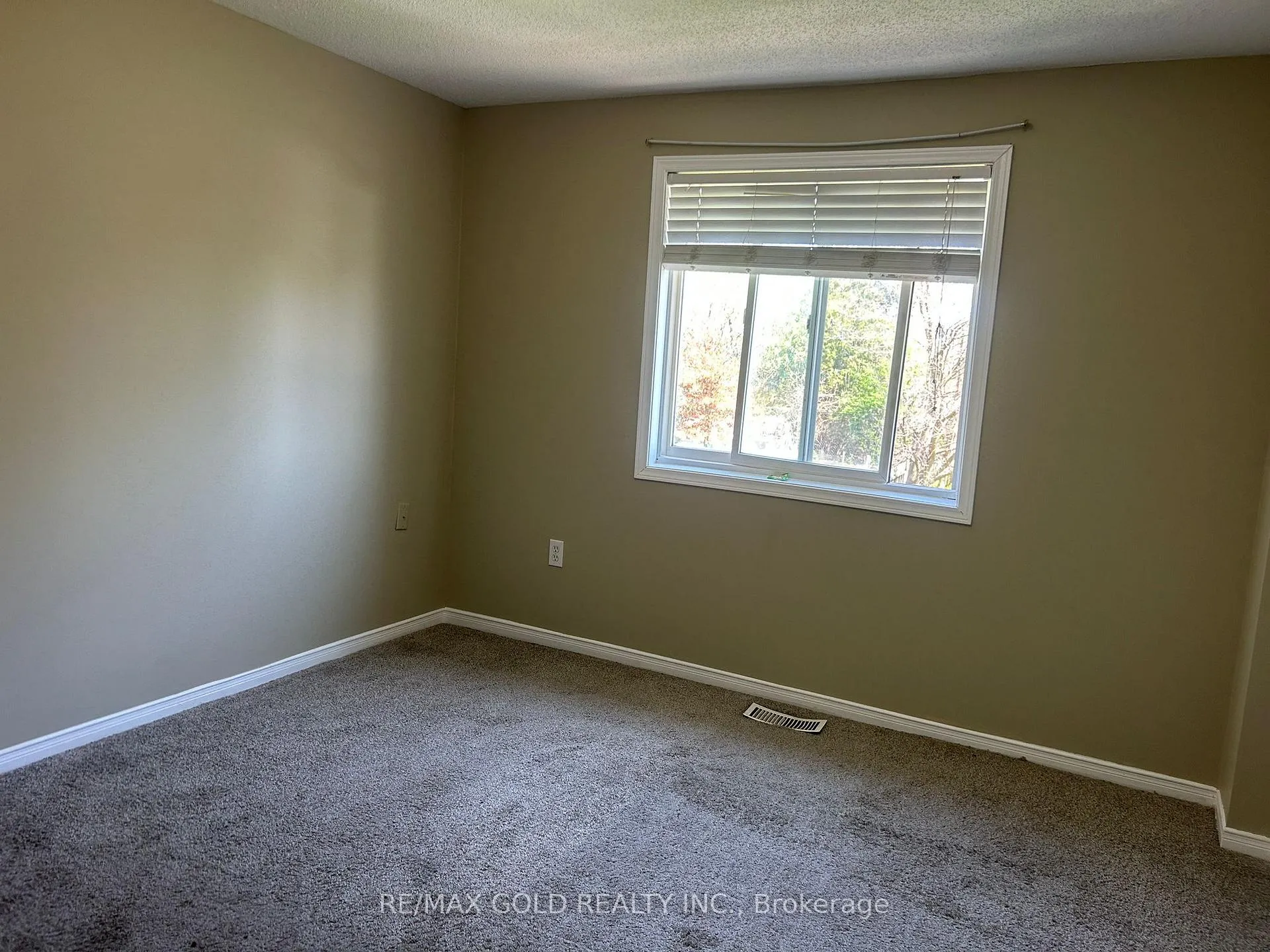 Photo 27 of Unit Upper Level, 283 Newport Drive, Waterloo — HOMEH
