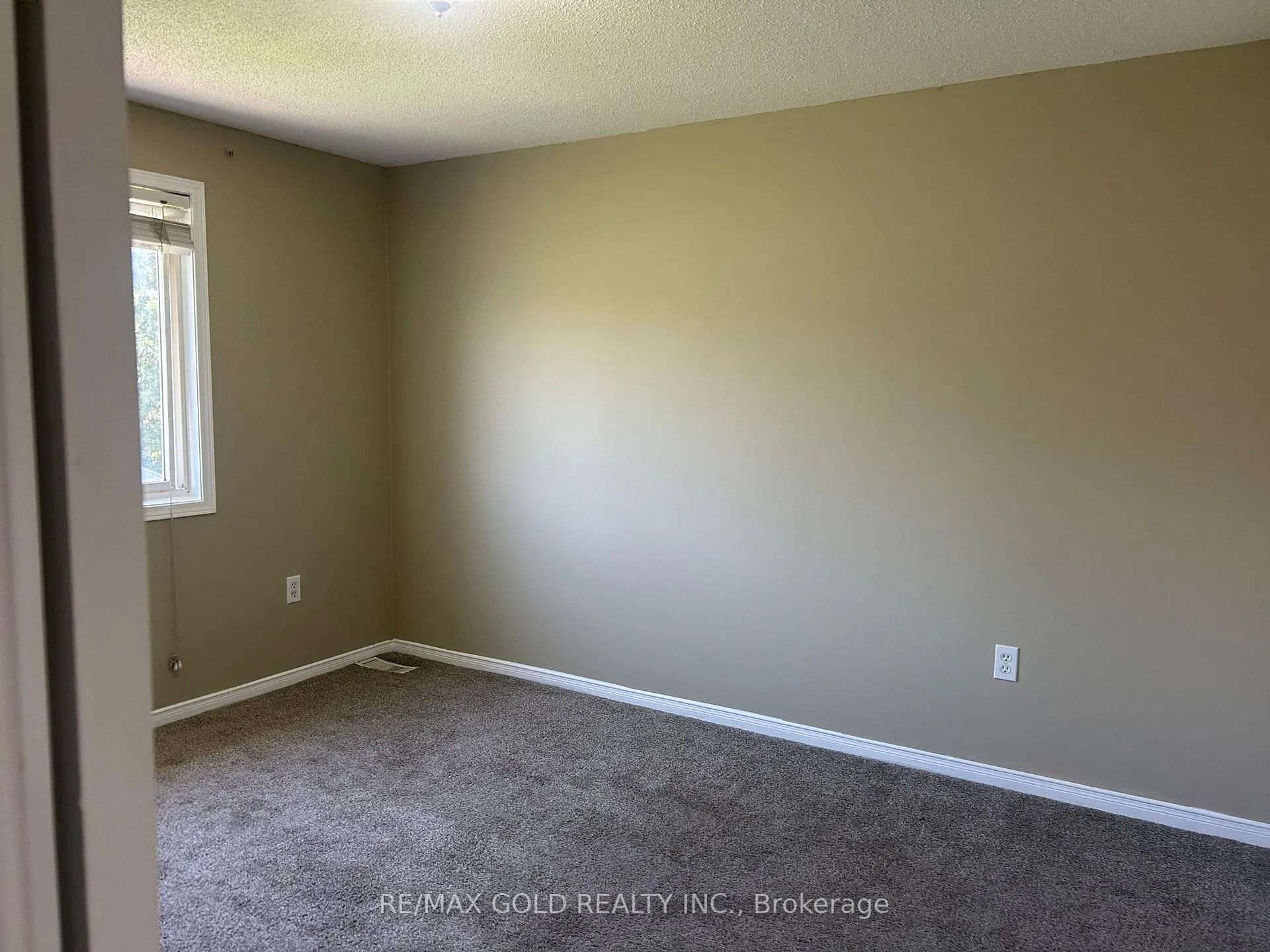 Photo 29 of Unit Upper Level, 283 Newport Drive, Waterloo — HOMEH