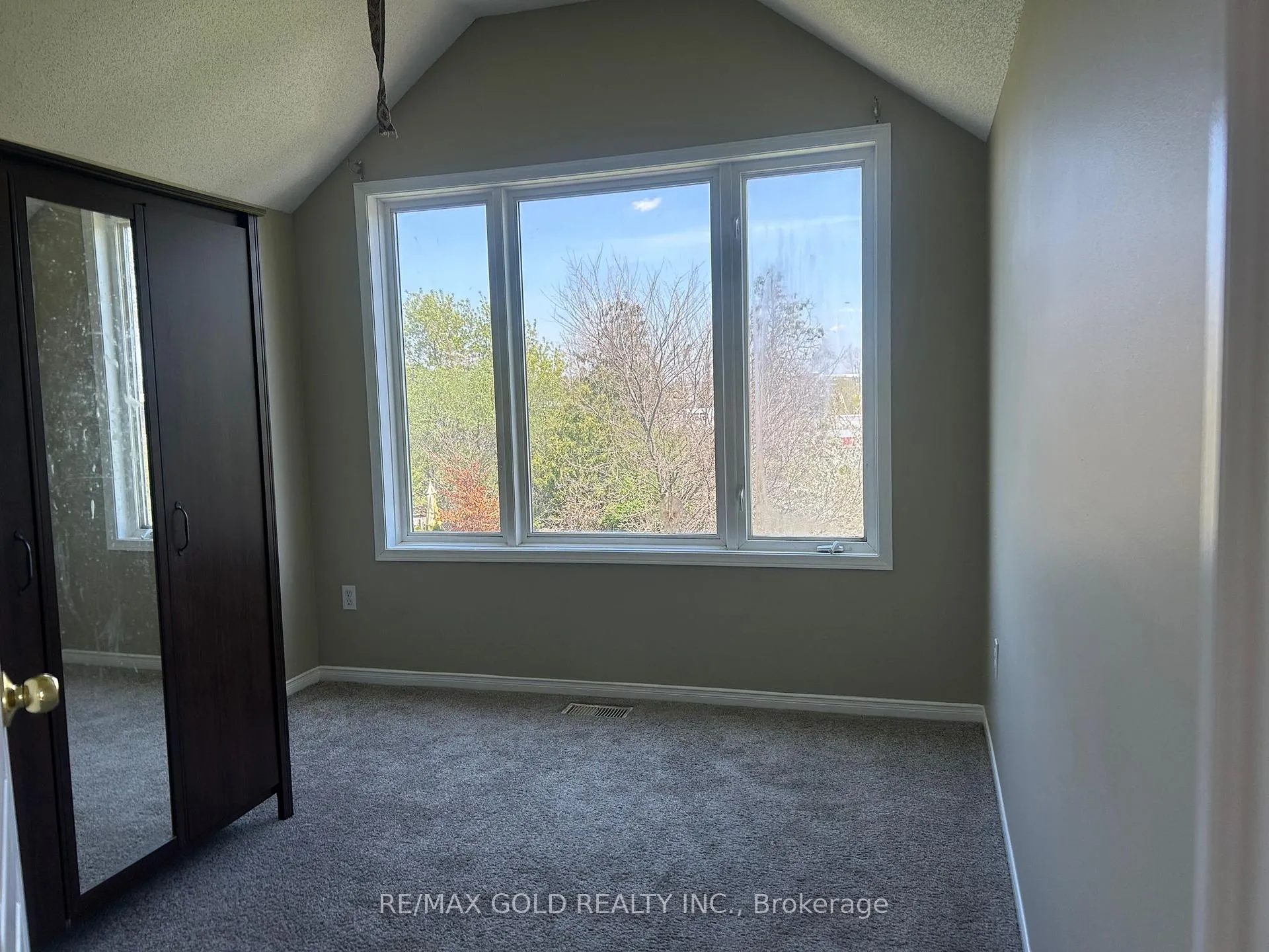 Photo 30 of Unit Upper Level, 283 Newport Drive, Waterloo — HOMEH