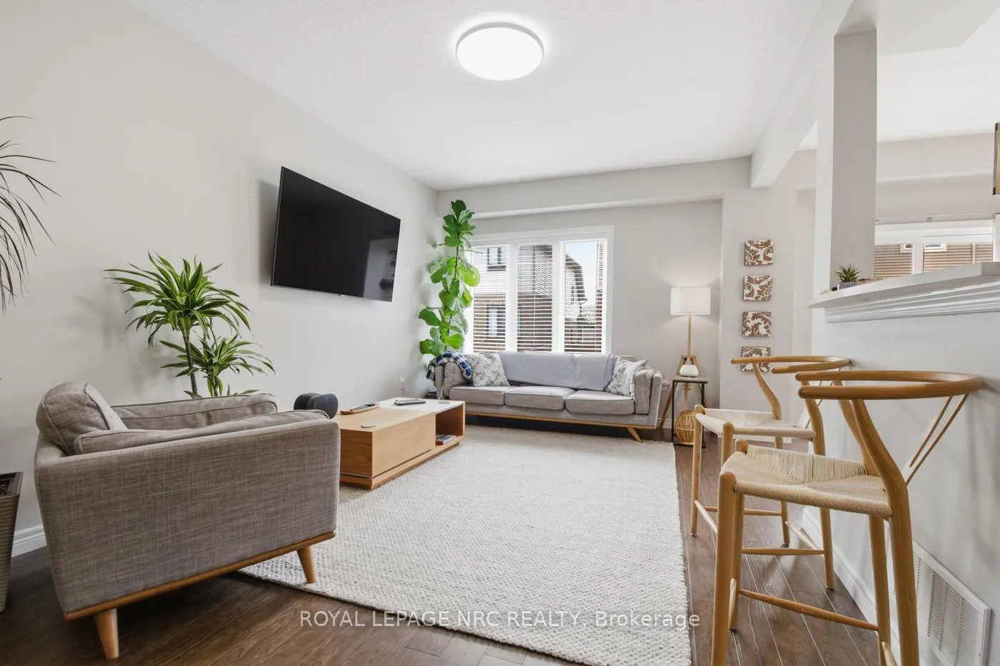 Photo 9 of 107 Dunrobin Lane, Grimsby, Grimsby Beach — HOMEH