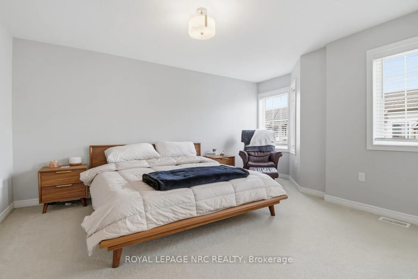 Photo 21 of 107 Dunrobin Lane, Grimsby, Grimsby Beach — HOMEH