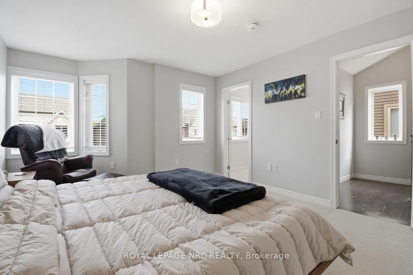 Photo 22 of 107 Dunrobin Lane, Grimsby, Grimsby Beach — HOMEH