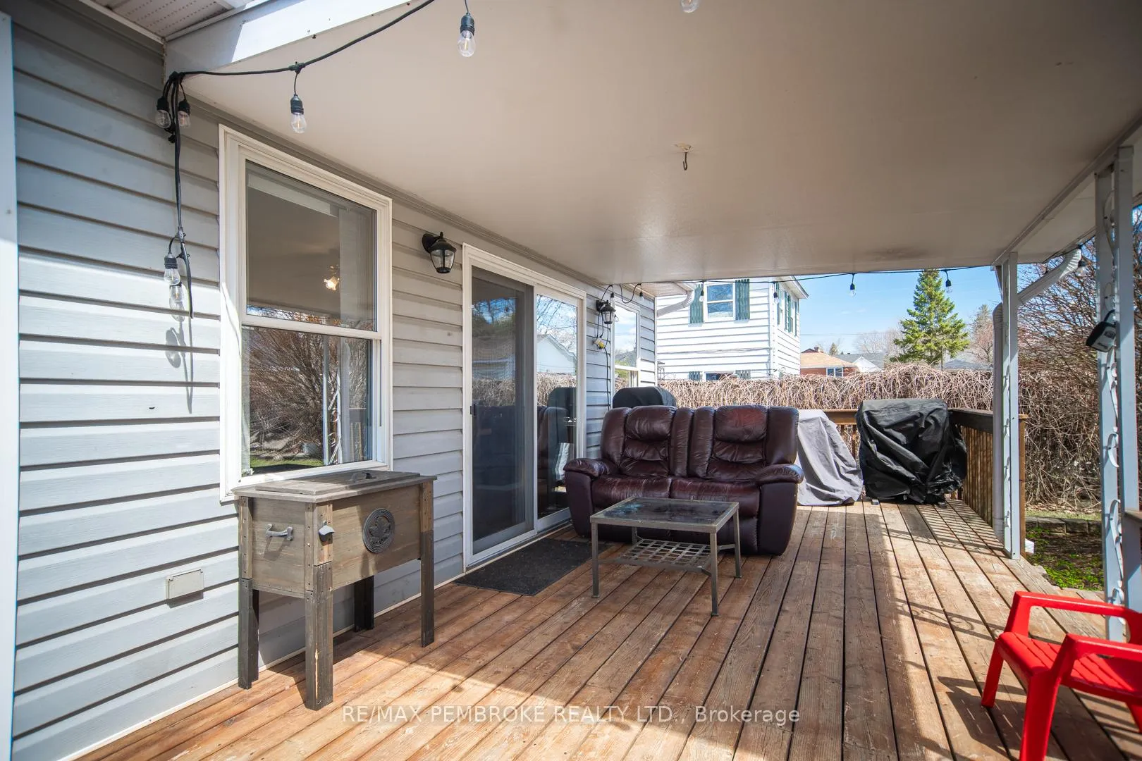 Photo 10 of 412 Alfred Street, Pembroke — HOMEH