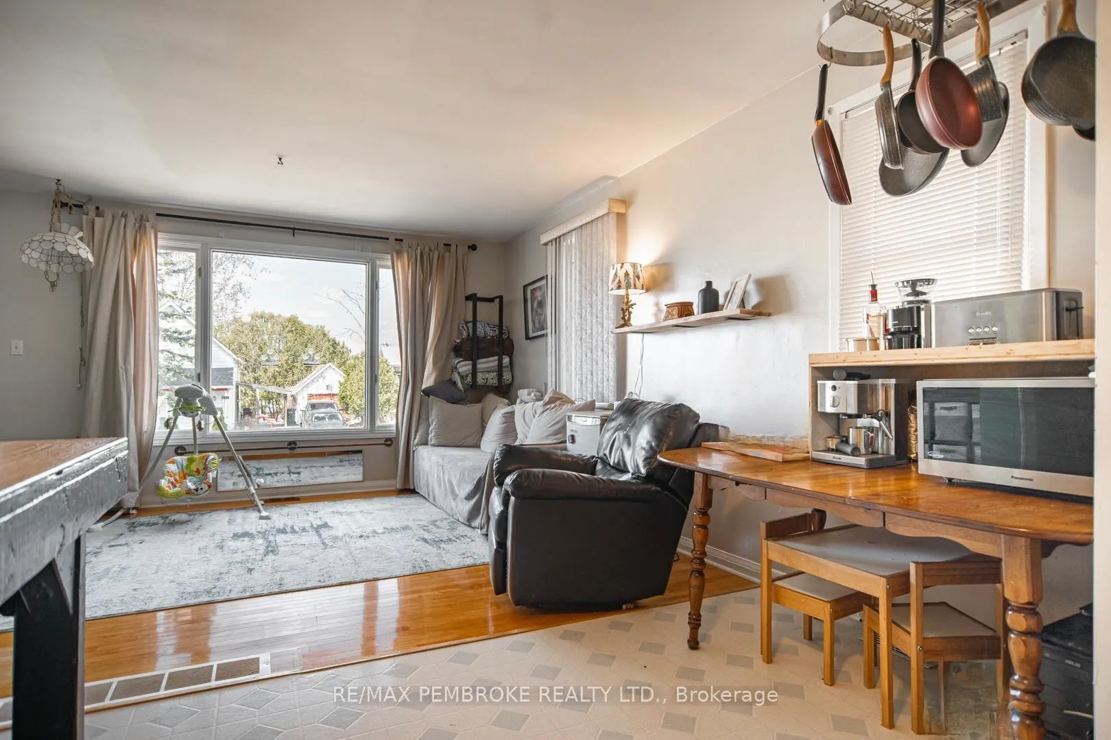 Photo 18 of 412 Alfred Street, Pembroke — HOMEH