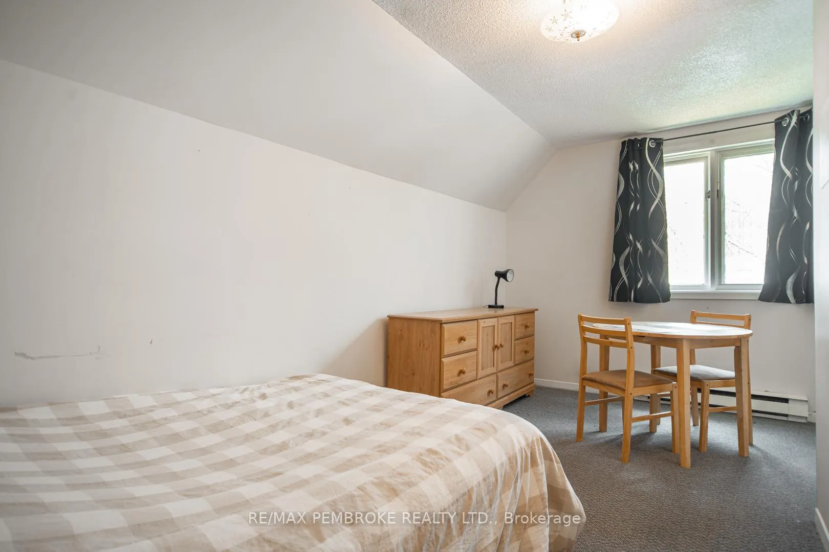 Photo 28 of 412 Alfred Street, Pembroke — HOMEH