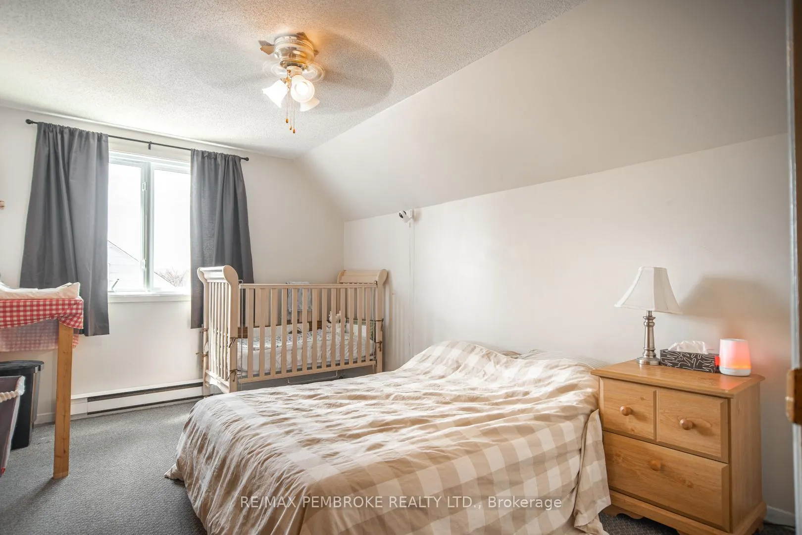 Photo 29 of 412 Alfred Street, Pembroke — HOMEH