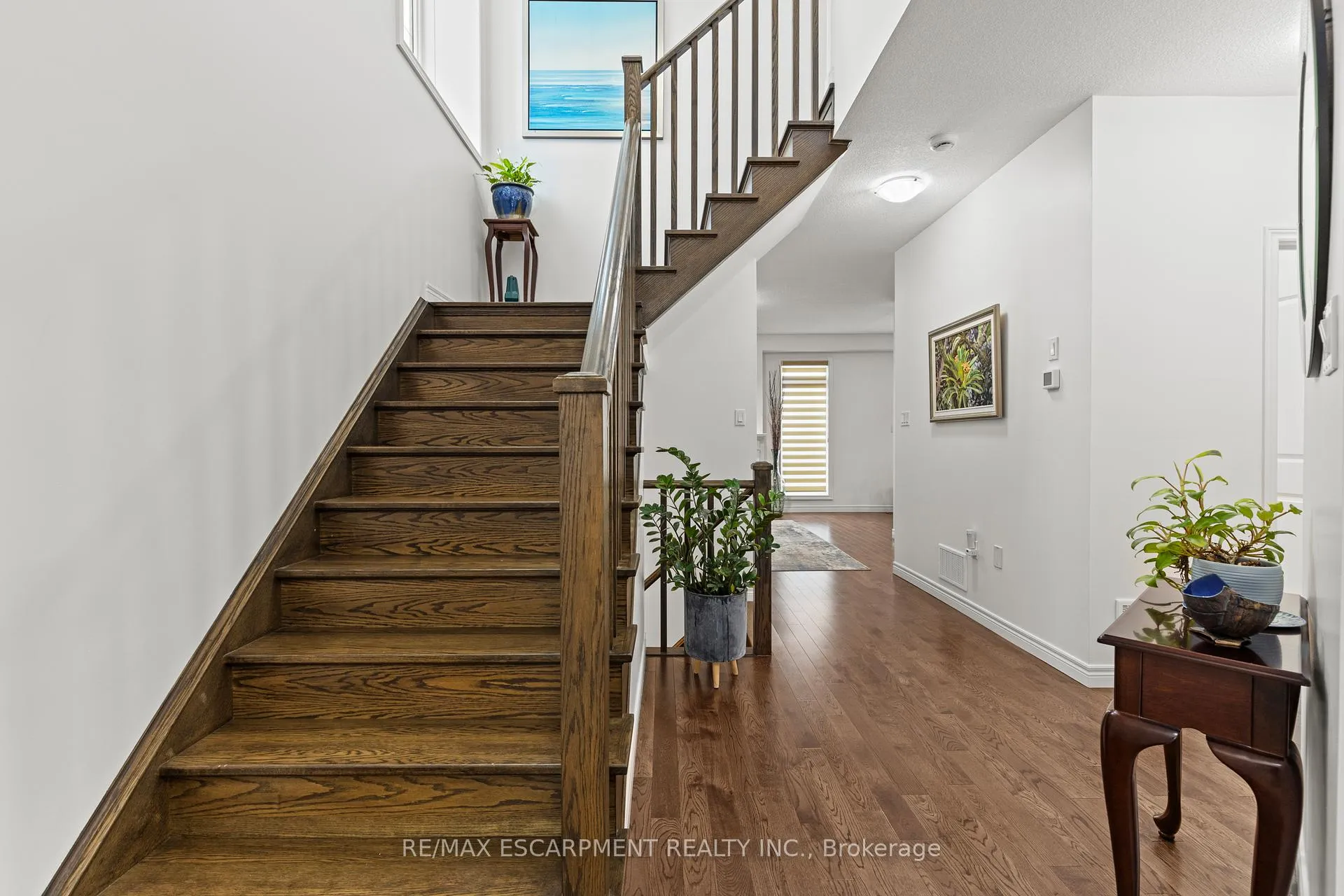 Photo 7 of 65 Winslow Way, Hamilton, Stoney Creek Mountain — HOMEH
