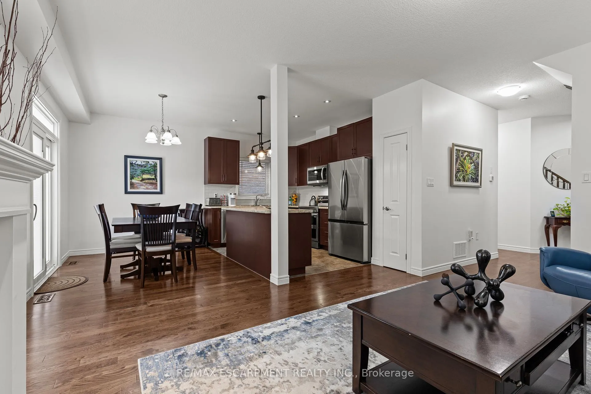 Photo 11 of 65 Winslow Way, Hamilton, Stoney Creek Mountain — HOMEH