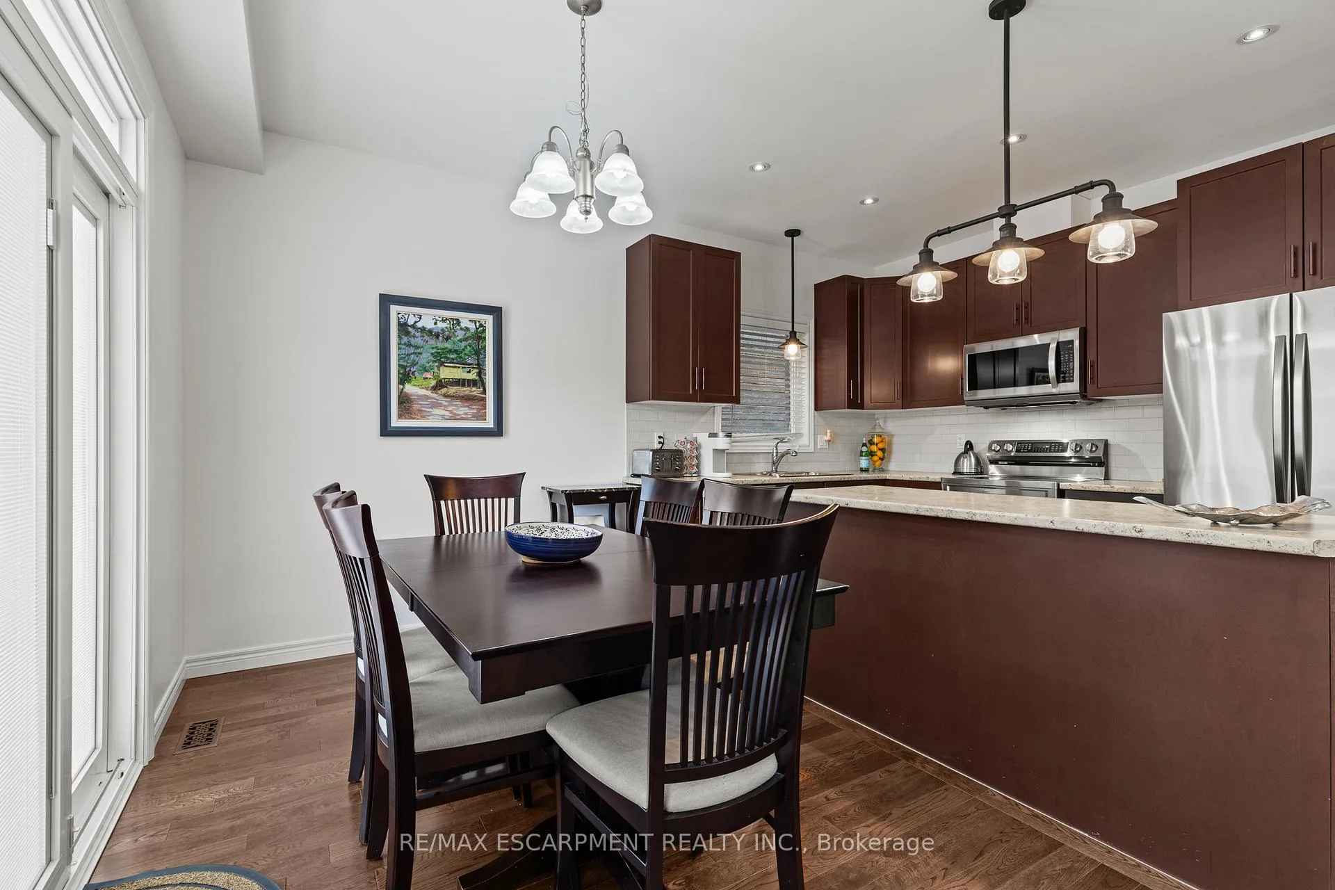 Photo 15 of 65 Winslow Way, Hamilton, Stoney Creek Mountain — HOMEH