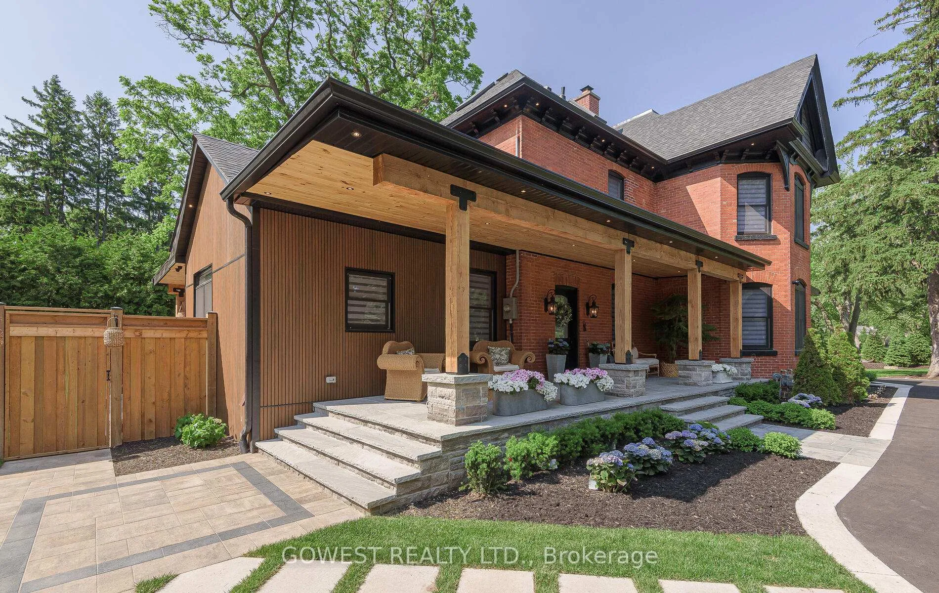 Photo 6 of 376 Chartwell Road, Oakville, Old Oakville — HOMEH