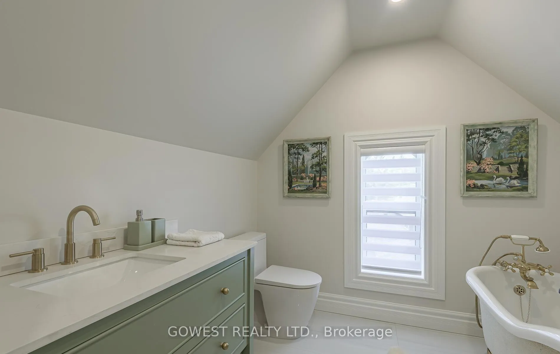 Photo 35 of 376 Chartwell Road, Oakville, Old Oakville — HOMEH