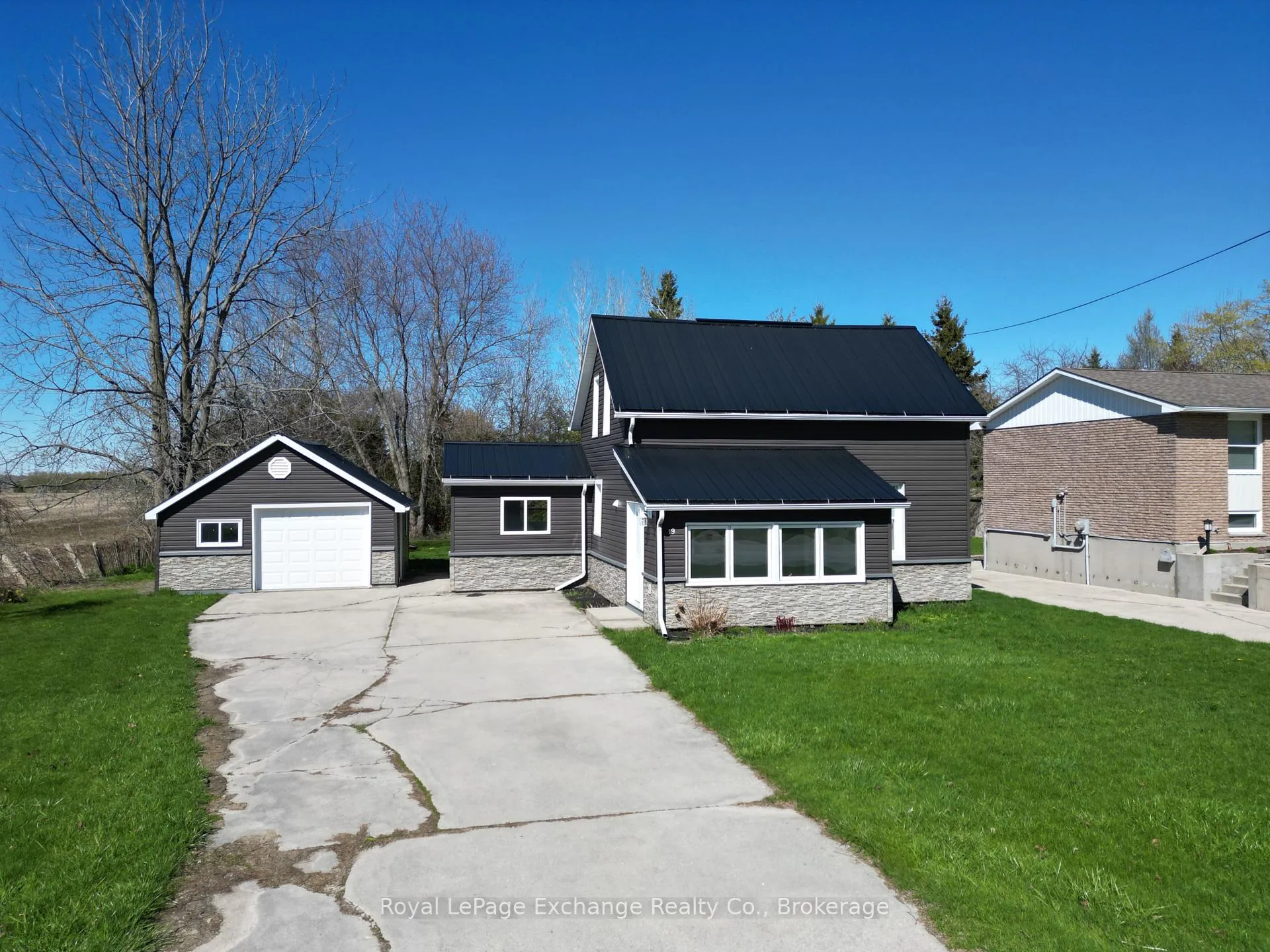 Photo 22 of 19 Main Street, Kincardine — HOMEH