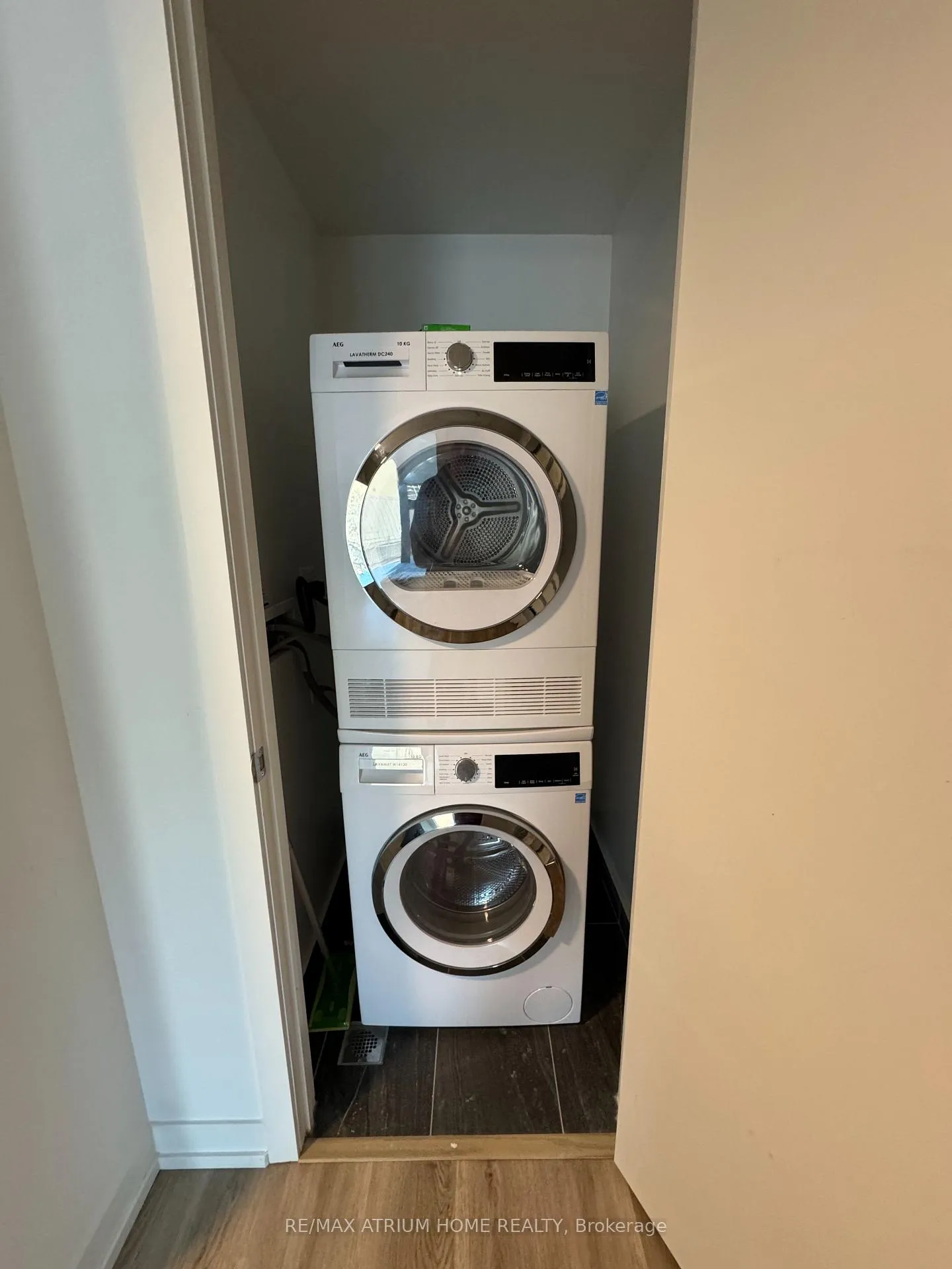 Photo 9 of Unit 1107, 771 Yonge Street, Toronto, Rosedale-Moore Park — HOMEH