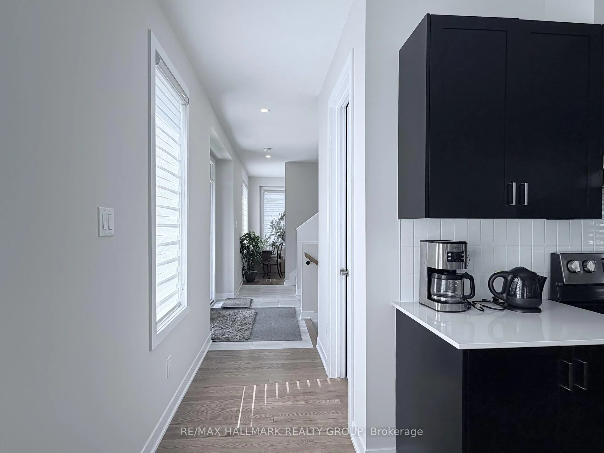 Photo 9 of 401 Euphoria Crescent, Ottawa, Barrhaven - Heritage Park — HOMEH