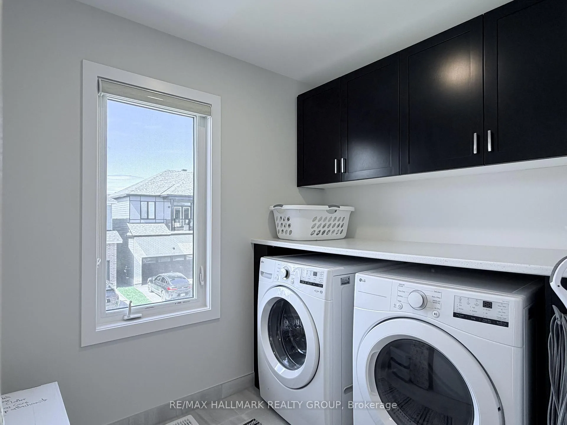 Photo 24 of 401 Euphoria Crescent, Ottawa, Barrhaven - Heritage Park — HOMEH