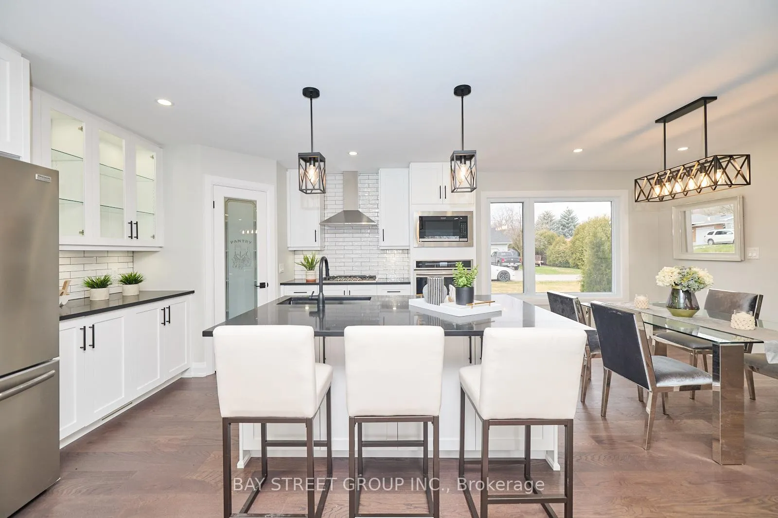 Photo 3 of 3873 Glenview Drive, Lincoln, Lincoln-Jordan/Vineland — HOMEH