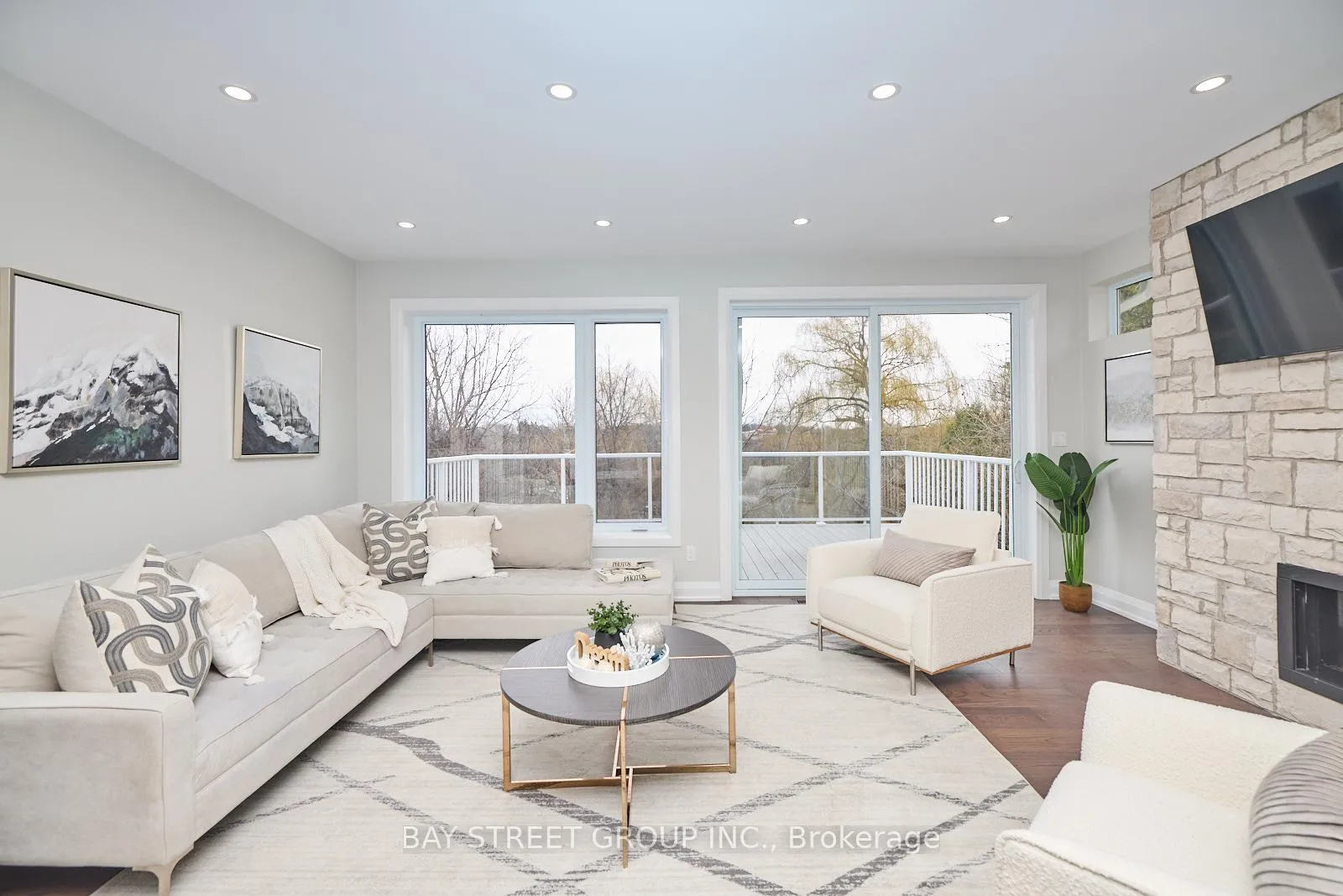 Photo 6 of 3873 Glenview Drive, Lincoln, Lincoln-Jordan/Vineland — HOMEH