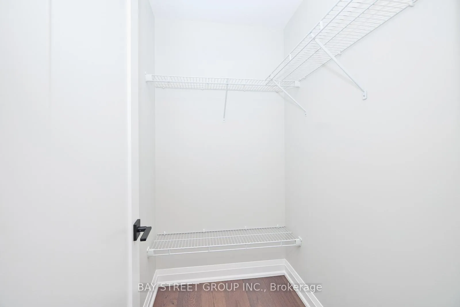 Photo 24 of 3873 Glenview Drive, Lincoln, Lincoln-Jordan/Vineland — HOMEH