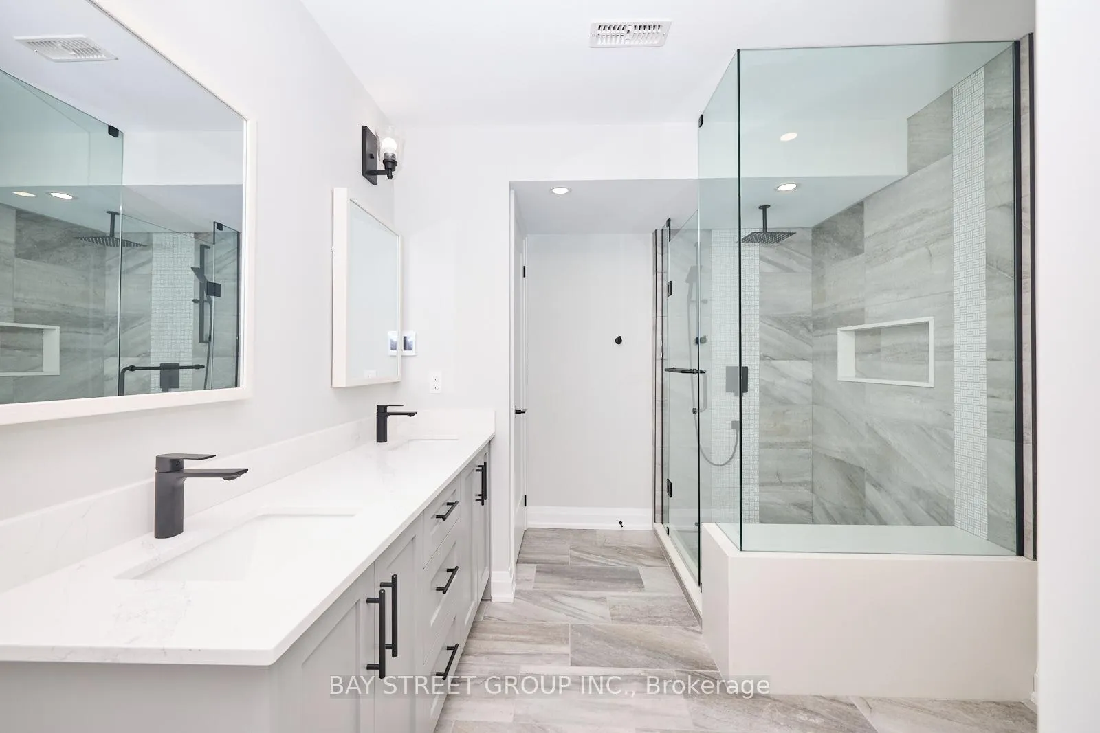 Photo 34 of 3873 Glenview Drive, Lincoln, Lincoln-Jordan/Vineland — HOMEH