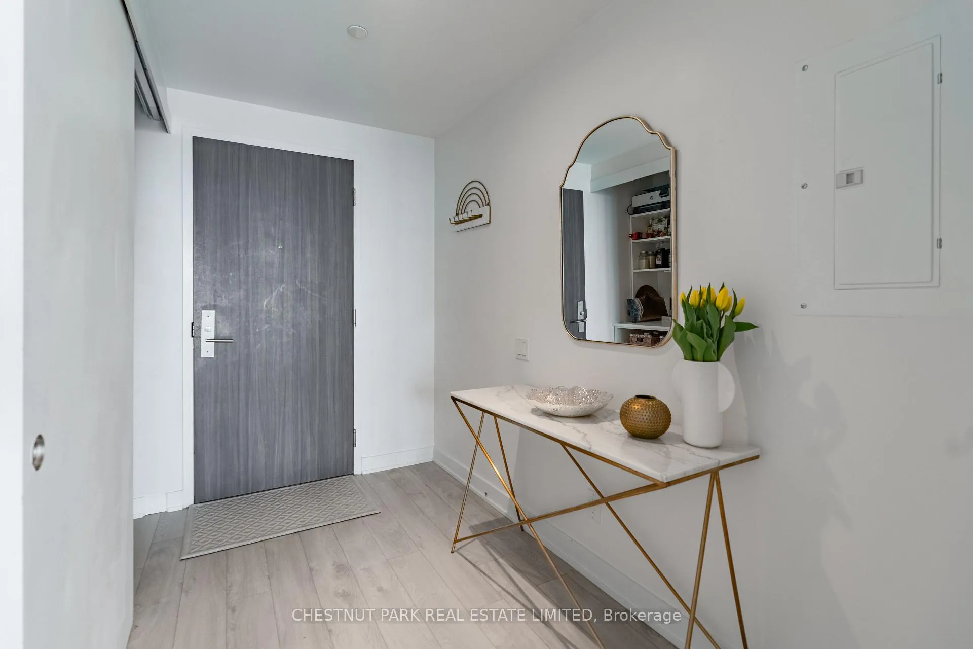 Photo 3 of Unit 3106, 185 Roehampton Avenue, Toronto, Mount Pleasant West — HOMEH