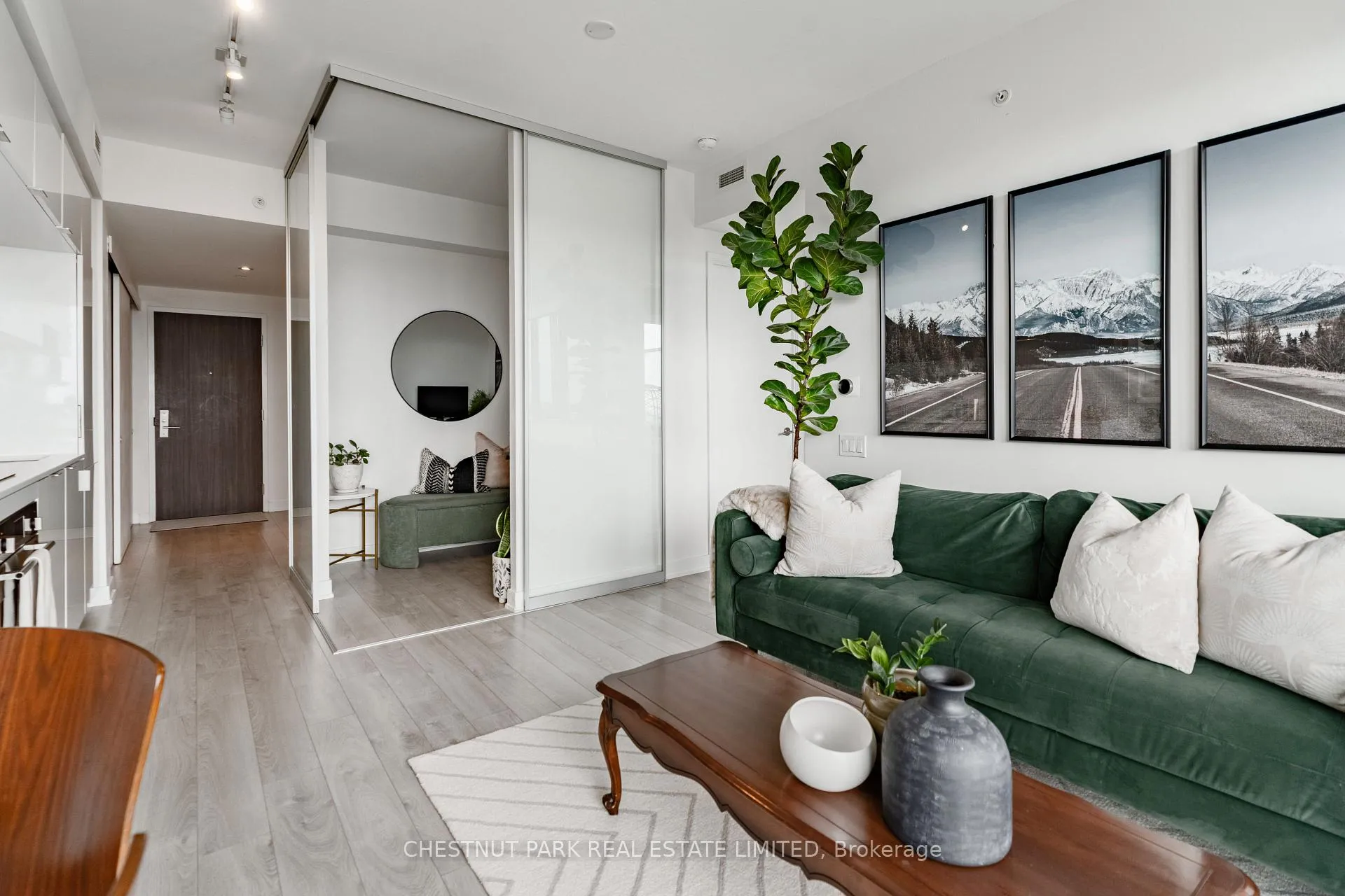 Photo 5 of Unit 3106, 185 Roehampton Avenue, Toronto, Mount Pleasant West — HOMEH
